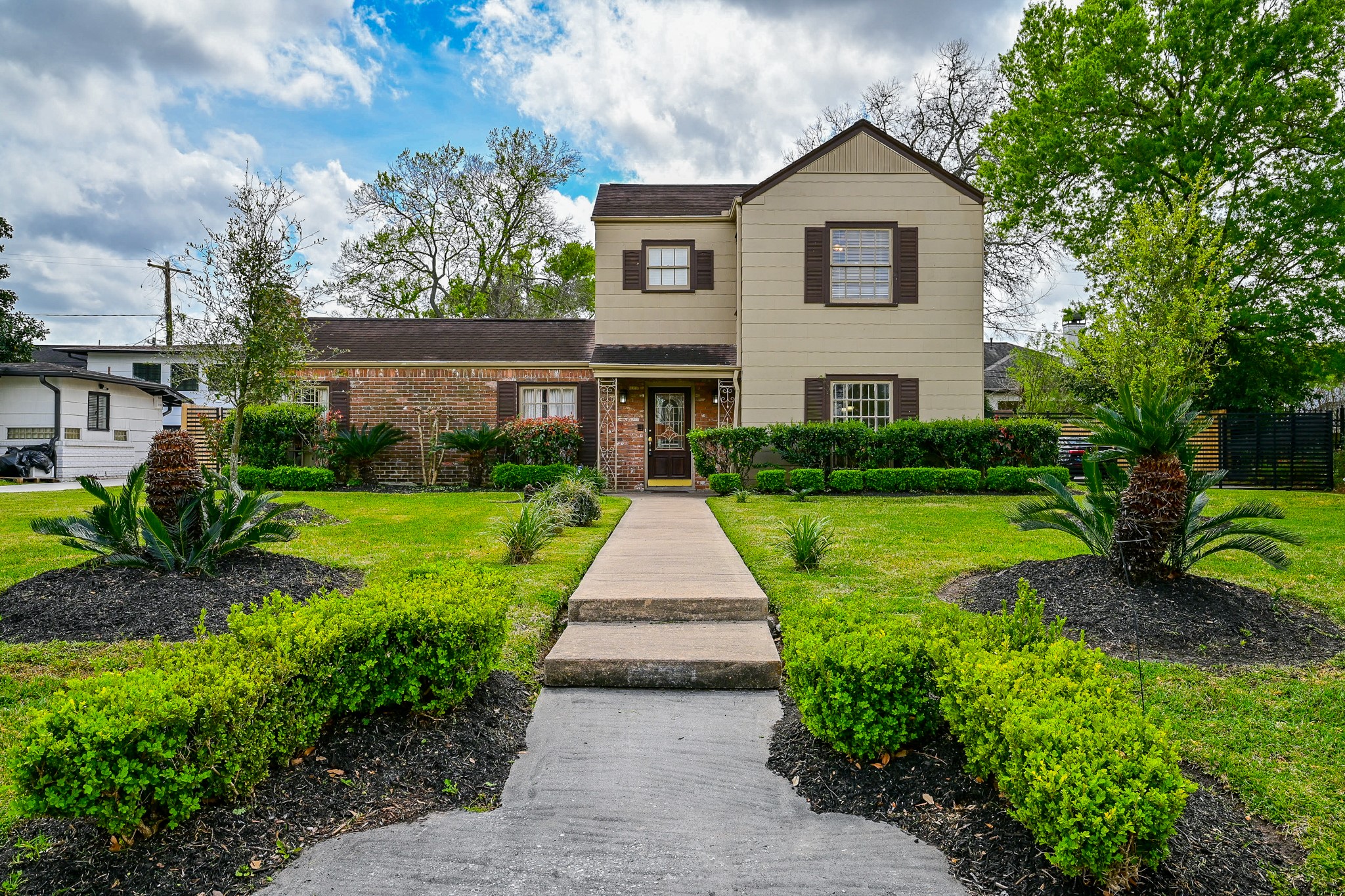 3738 Charleston Street, Houston, TX 77021 3738 Charleston Street, Houston, TX 77021