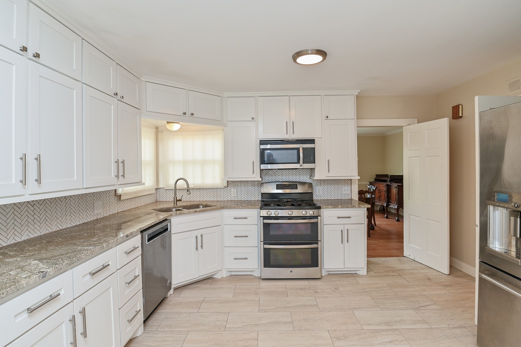 3738 Charleston Street, Houston, TX 77021 3738 Charleston Street, Houston, TX 77021