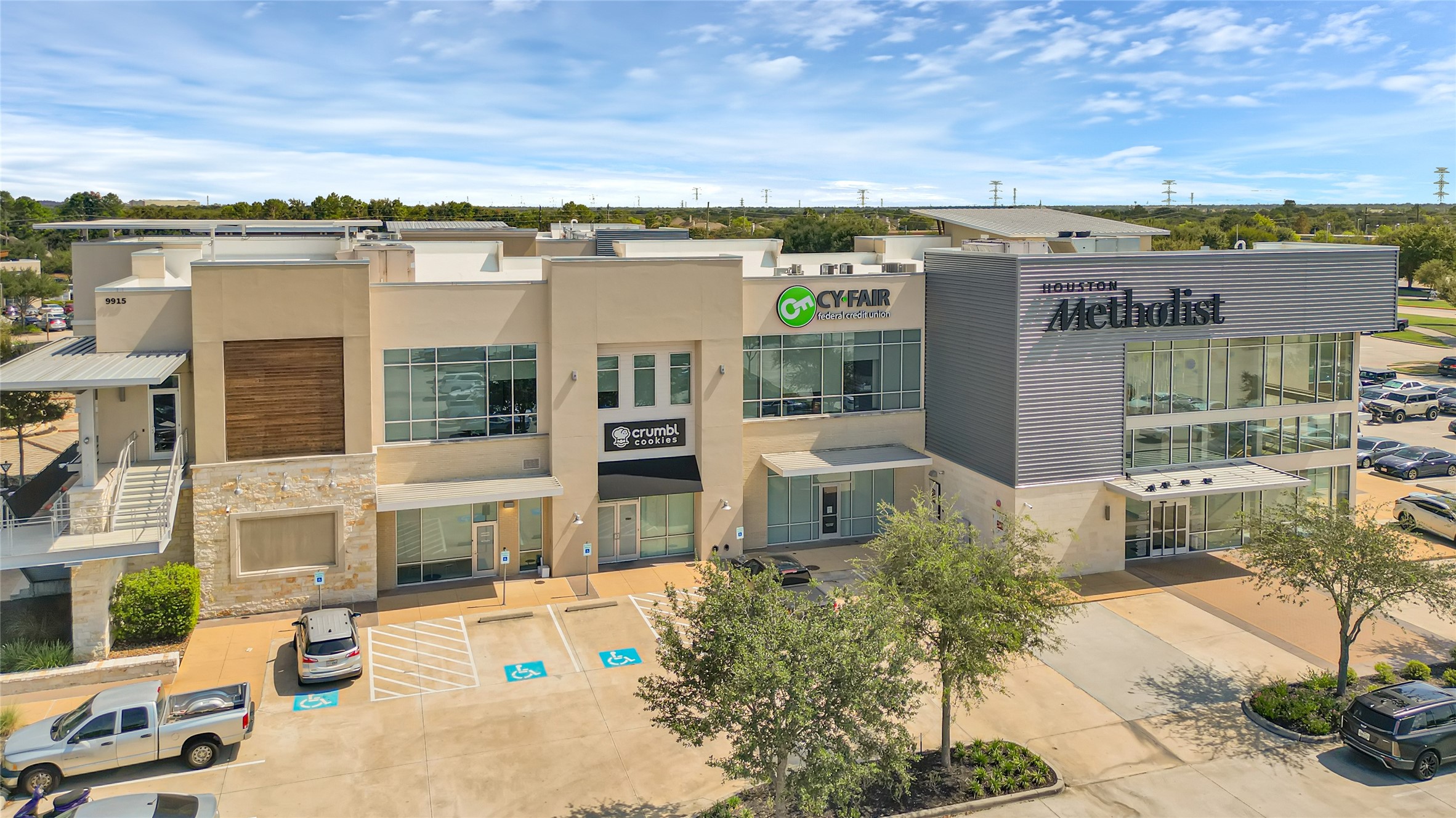 Convenient healthcare is close to home! Houston Methodist Primary Care Group serves Towne Lake and the surrounding Cypress community, with a clinic conveniently located near The Boardwalk. Residents have easy access to primary and preventive care, as well as treatment for acute and chronic conditionsanother wonderful convenience of the Towne Lake lifestyle!