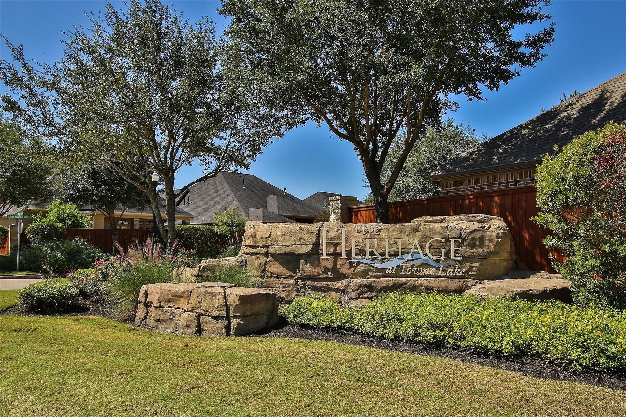 Enjoy a boatload of resort-style amenities right in your backyard! Towne Lake offers an incredible lifestyle with sparkling pools, fitness facilities, beautiful trails, water activities, parks & inviting spaces to gather with family and friends. Relax by the water, stay active, socialize or simply enjoy the outdoorsall without leaving this amazing master-planned community!