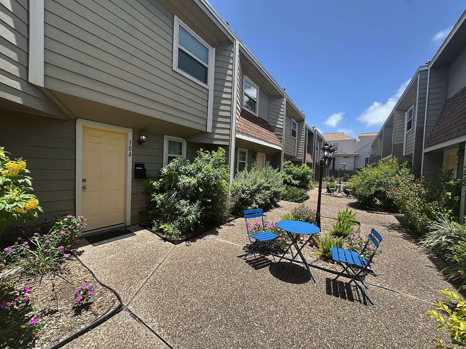 424 15th Street, #104, Galveston, TX 77550