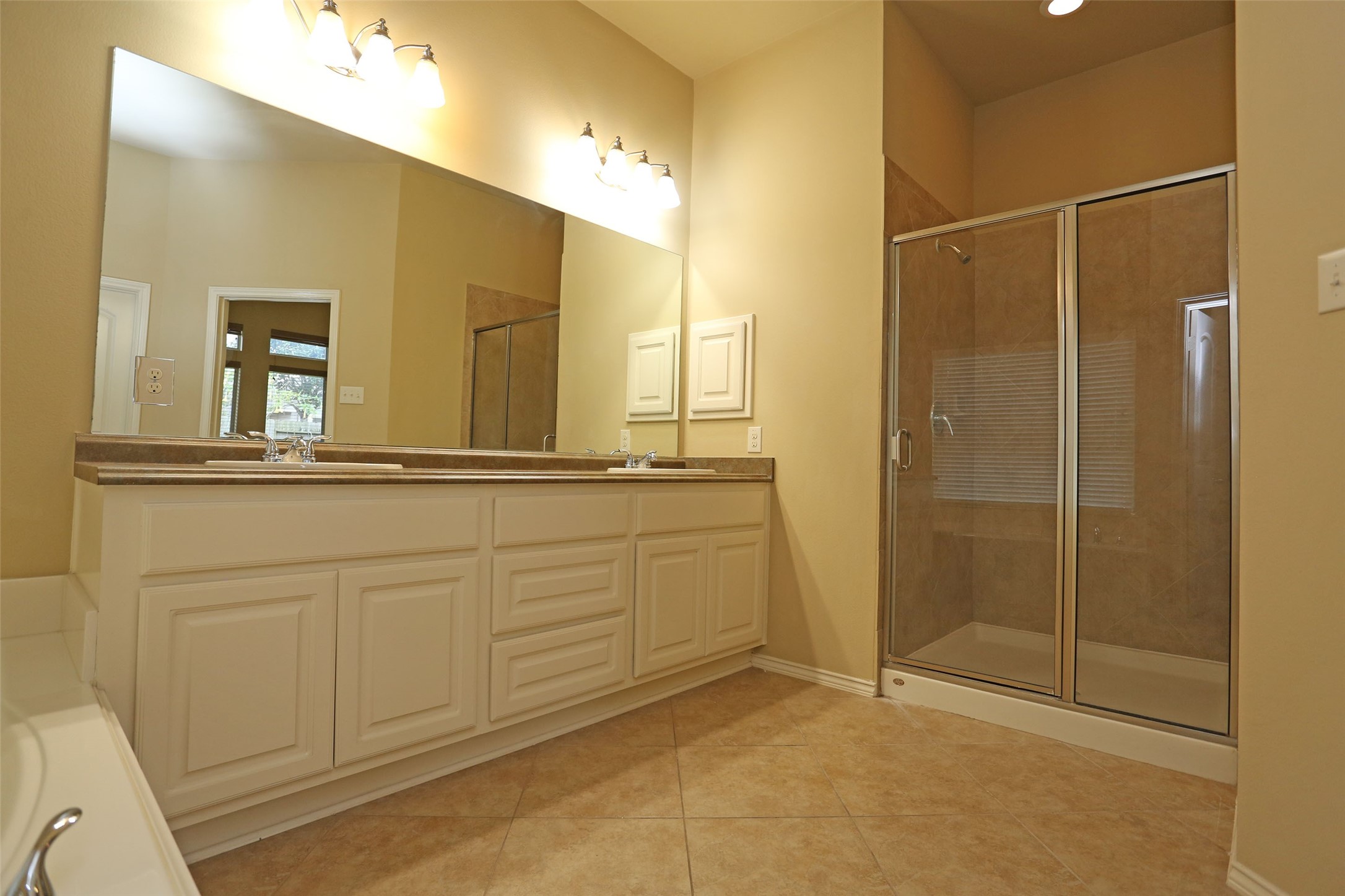 3107 Crystal Cascade Lane, League City, TX 77573