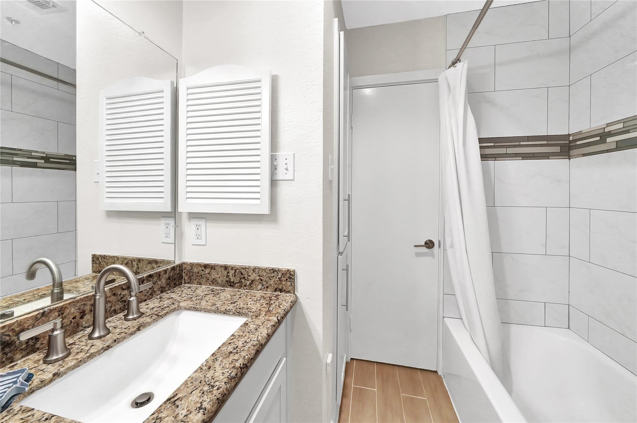 Bathroom 2. Upstairs