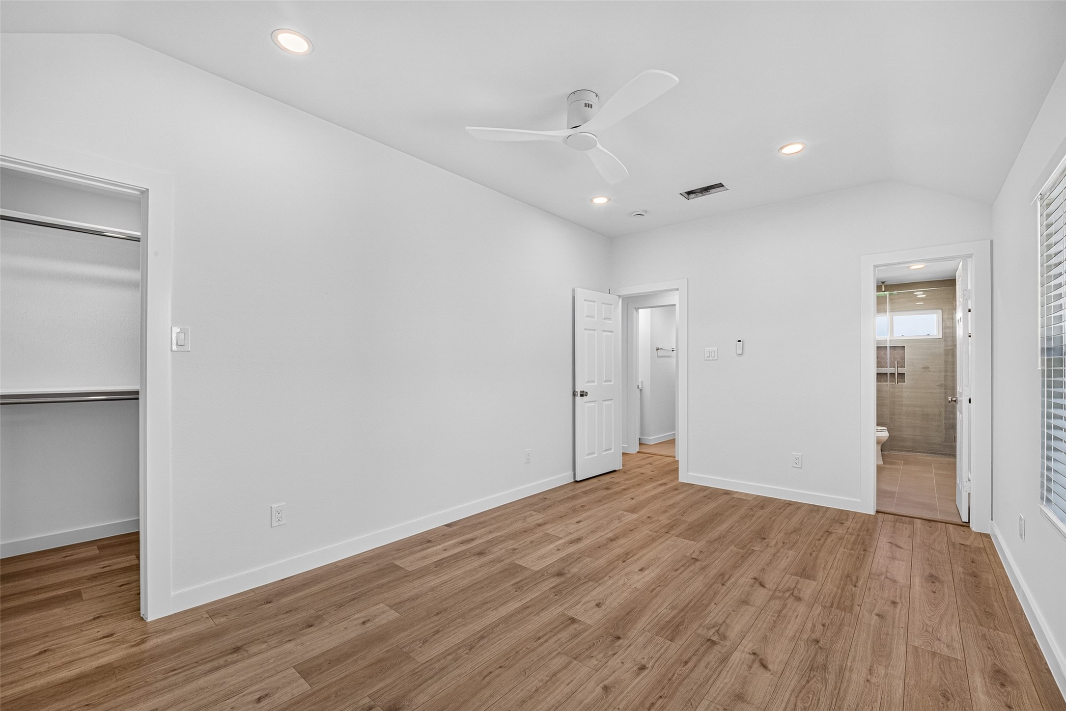 12615 Verdant Brook Drive, Houston, TX 77085