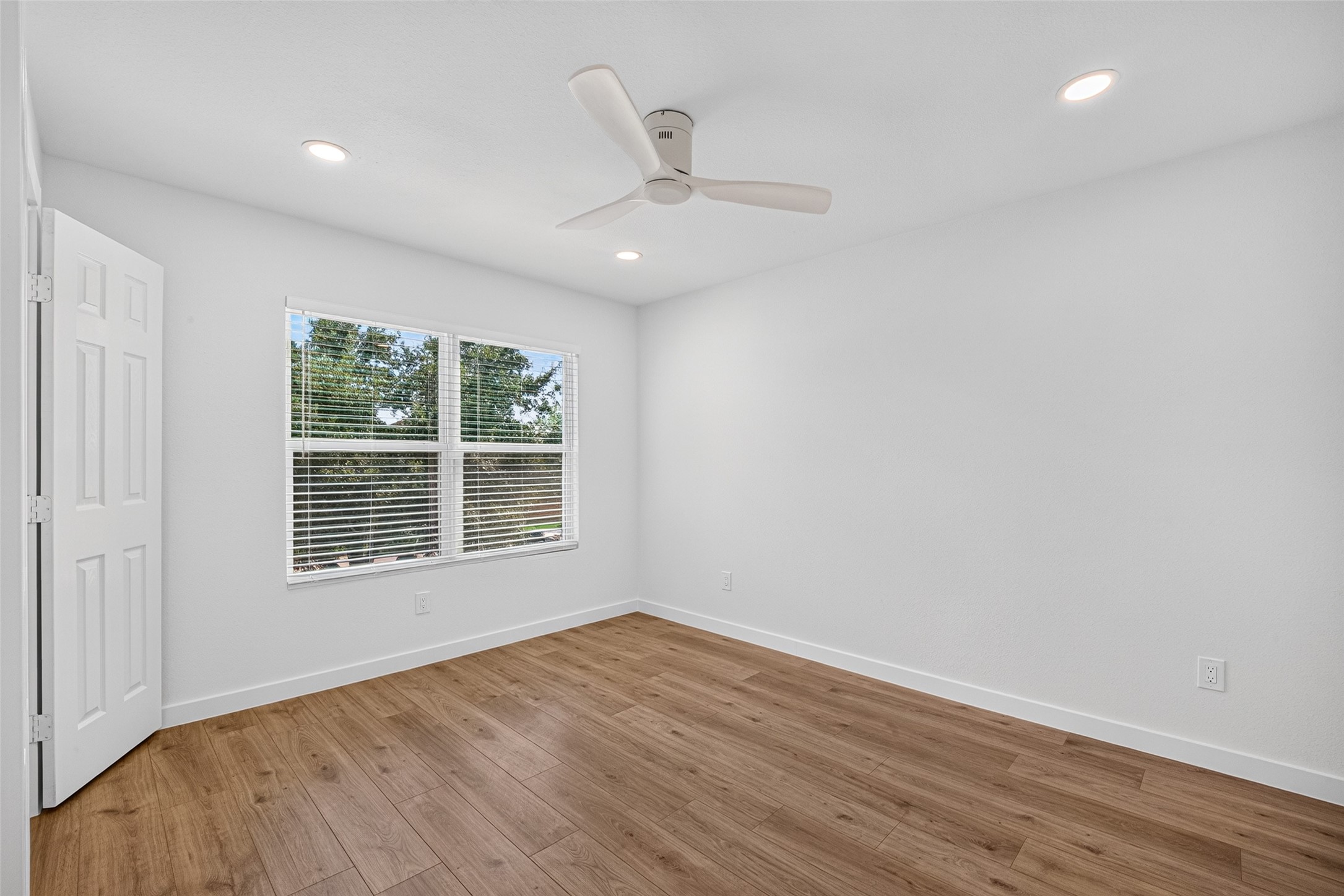 12615 Verdant Brook Drive, Houston, TX 77085
