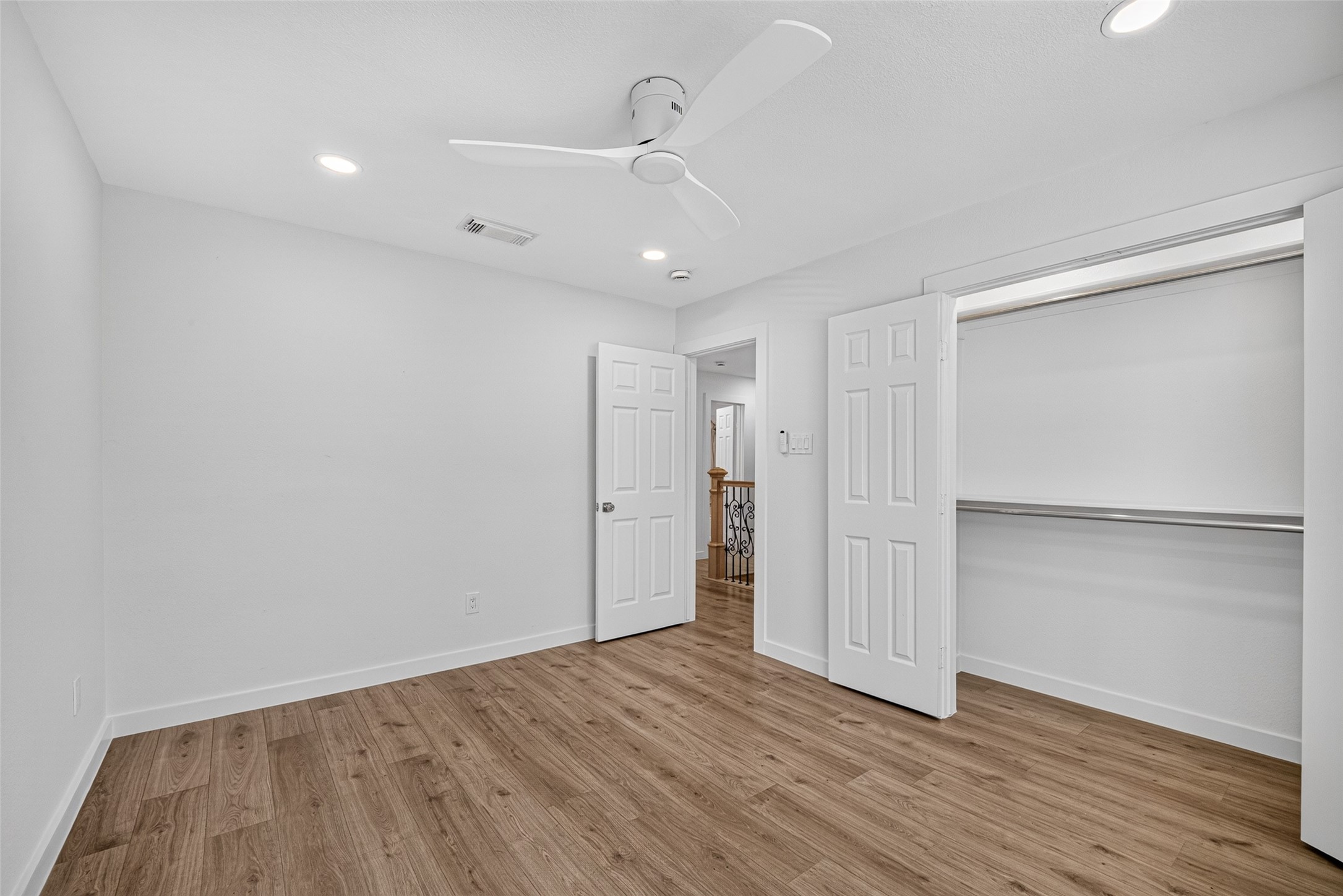 12615 Verdant Brook Drive, Houston, TX 77085