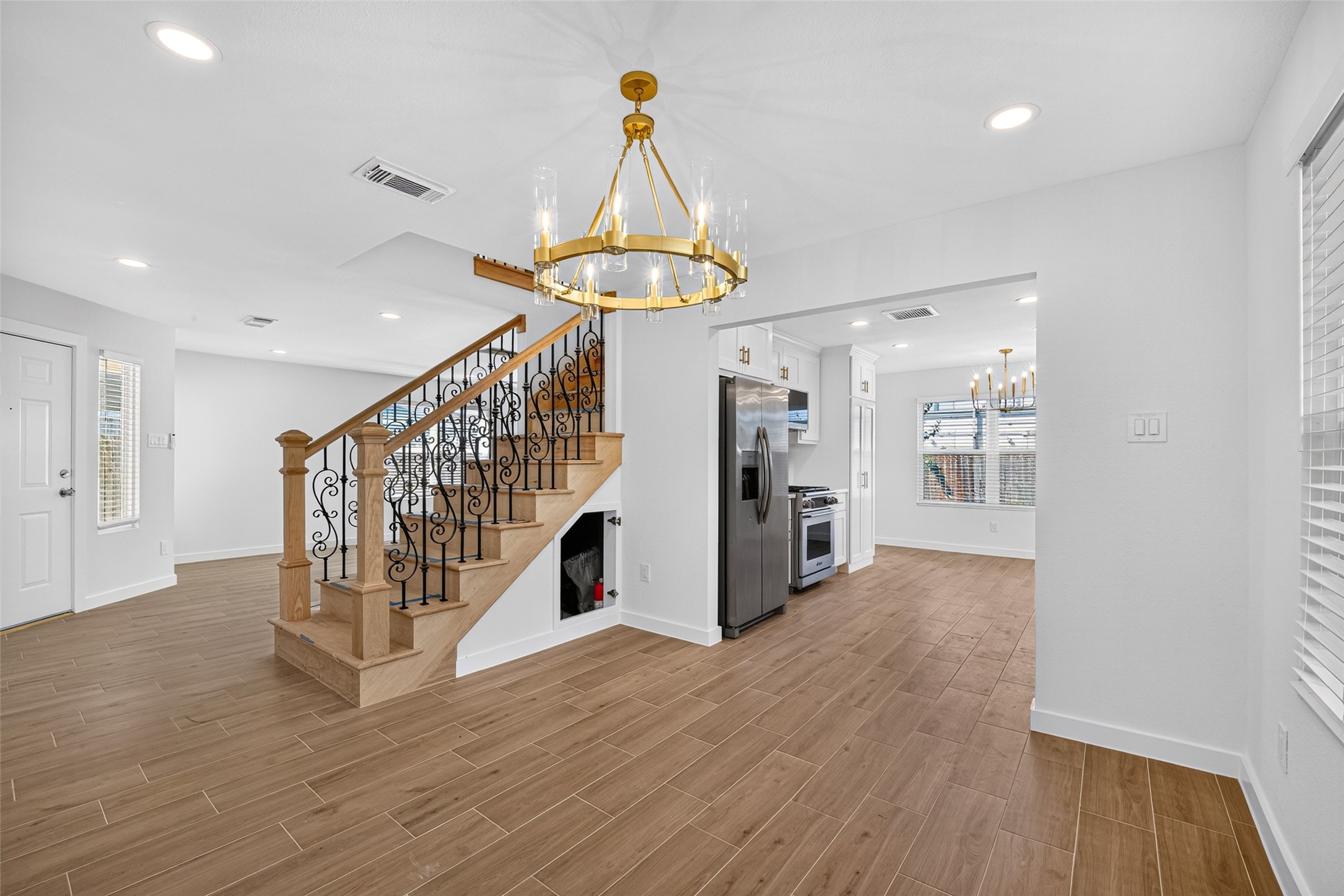 12615 Verdant Brook Drive, Houston, TX 77085