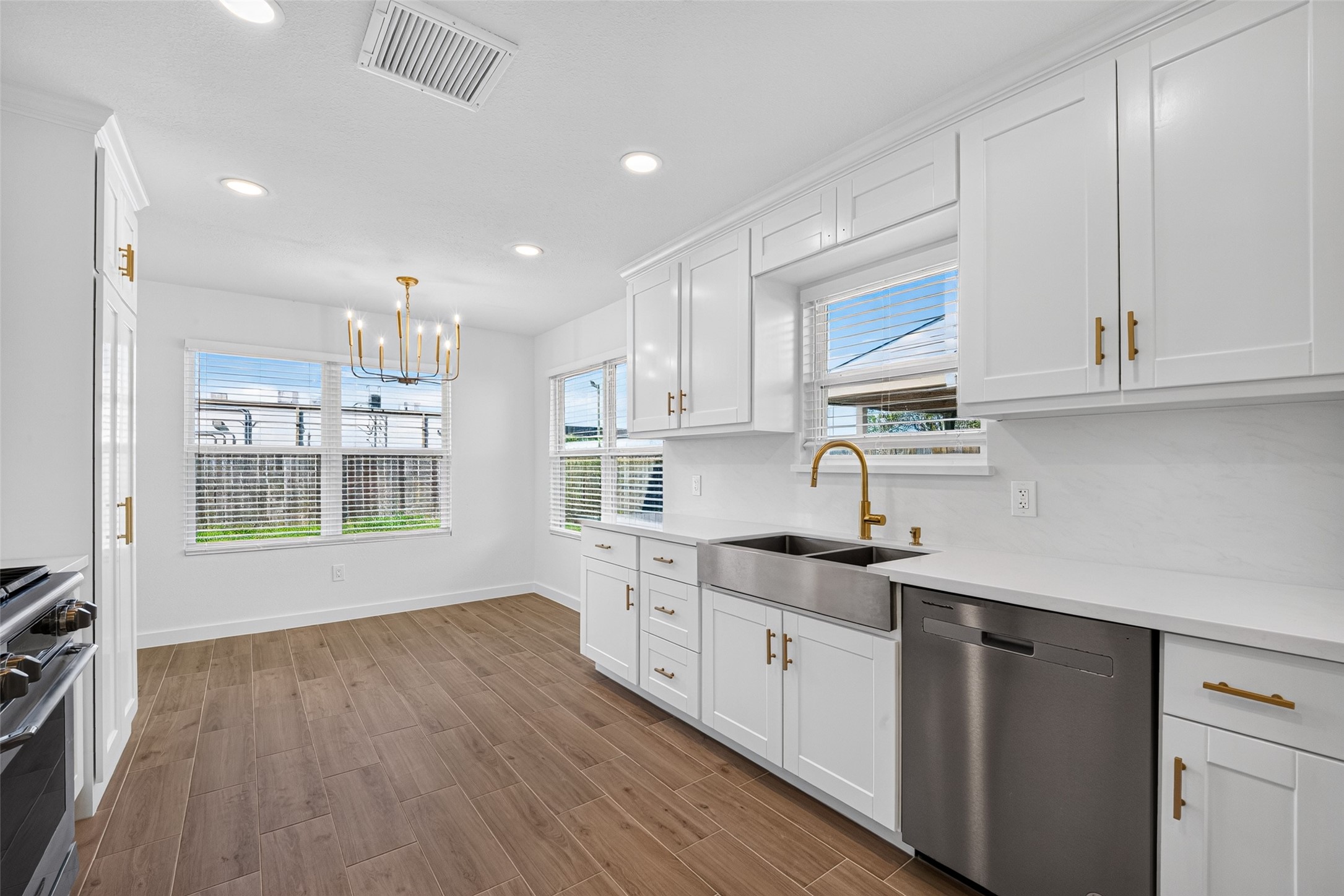 12615 Verdant Brook Drive, Houston, TX 77085