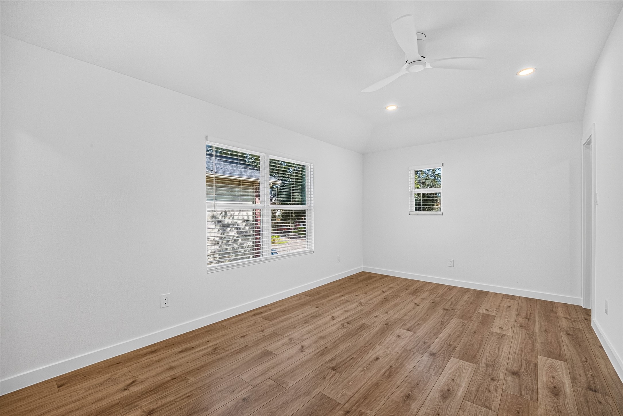 12615 Verdant Brook Drive, Houston, TX 77085