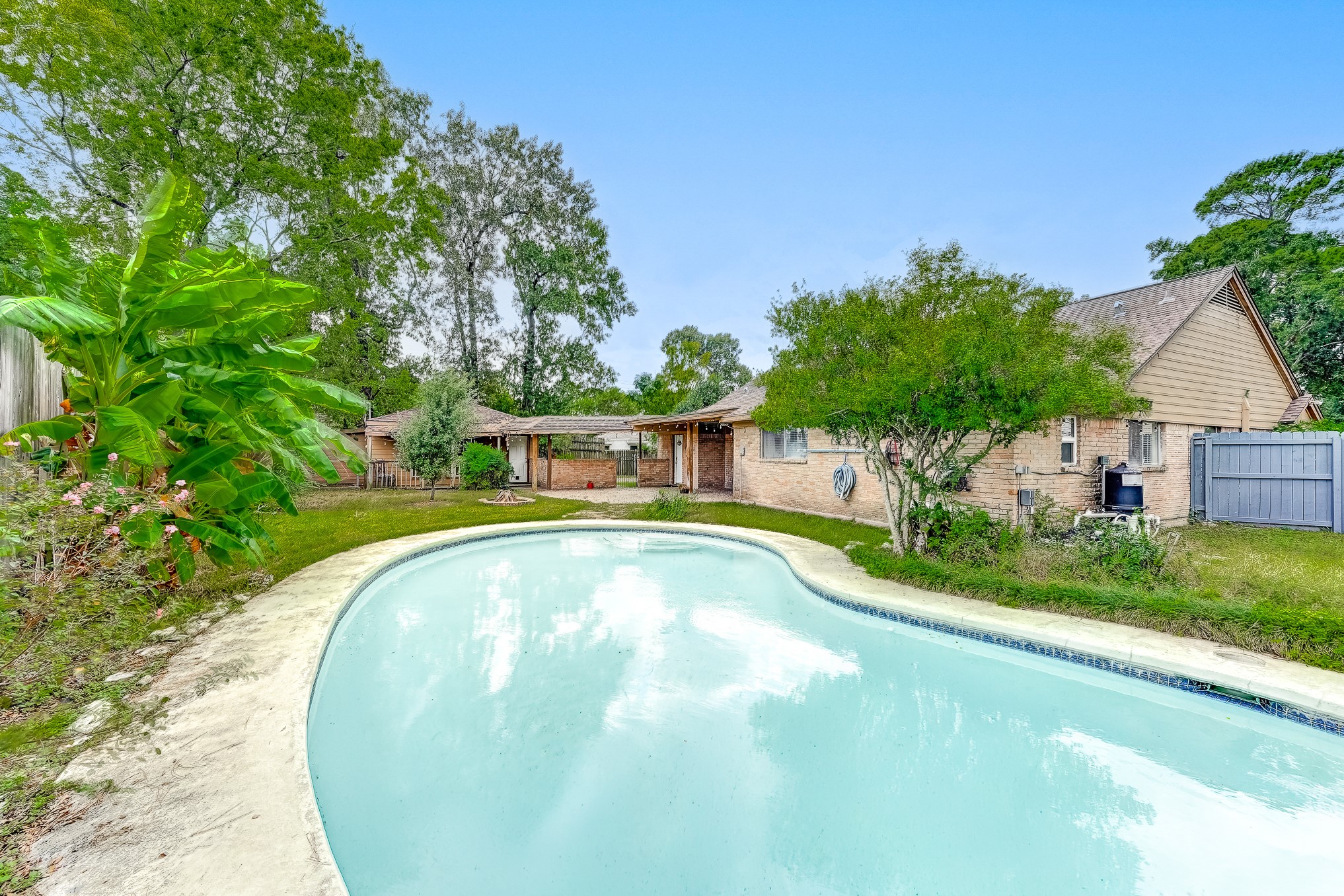 1130 Old Mill Lane, Houston, TX 77073