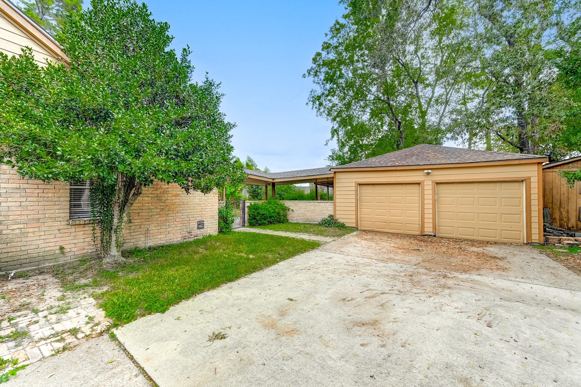 1130 Old Mill Lane, Houston, TX 77073