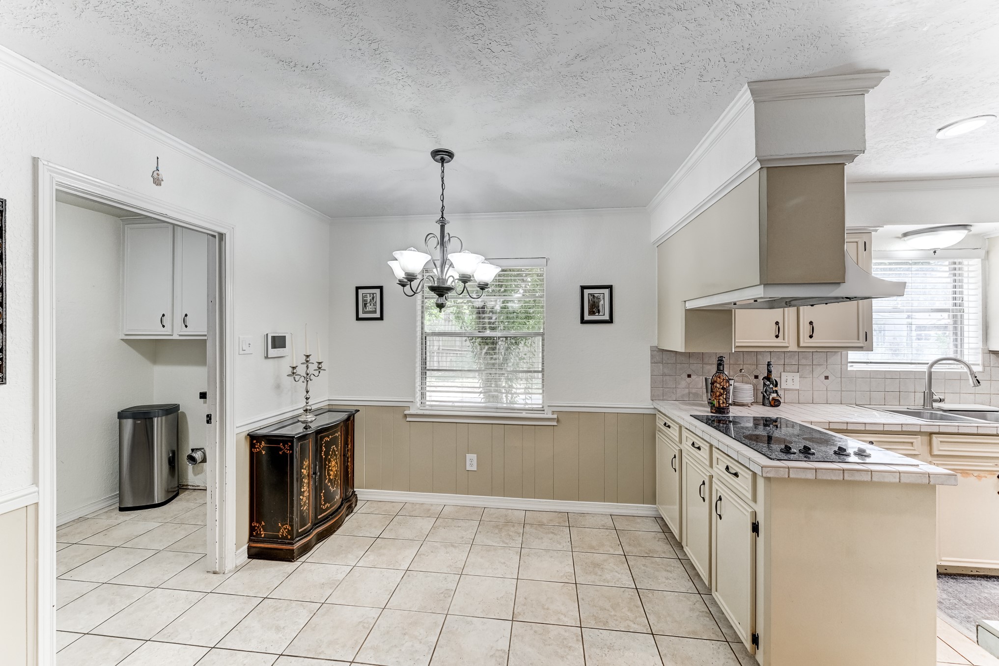 1130 Old Mill Lane, Houston, TX 77073