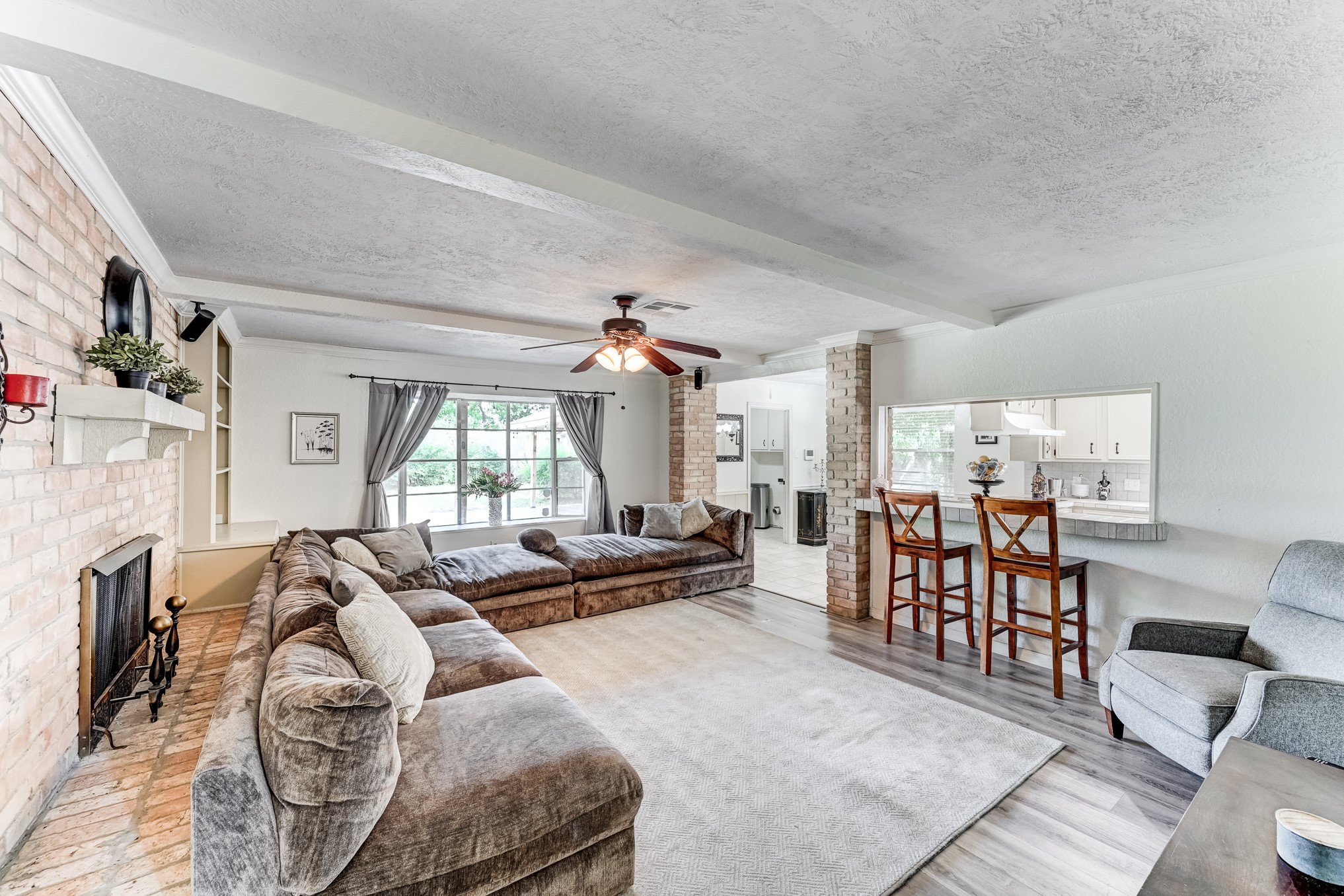 1130 Old Mill Lane, Houston, TX 77073 1130 Old Mill Lane, Houston, TX 77073