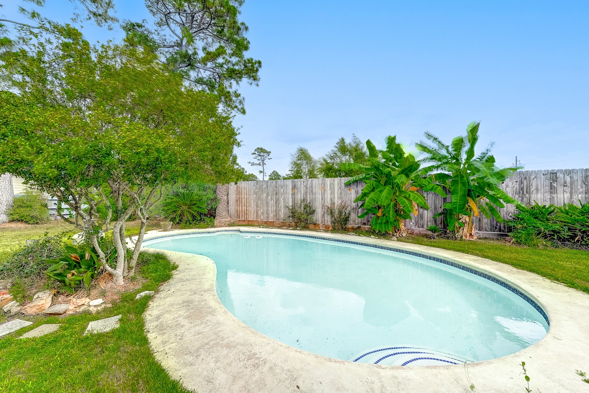 1130 Old Mill Lane, Houston, TX 77073