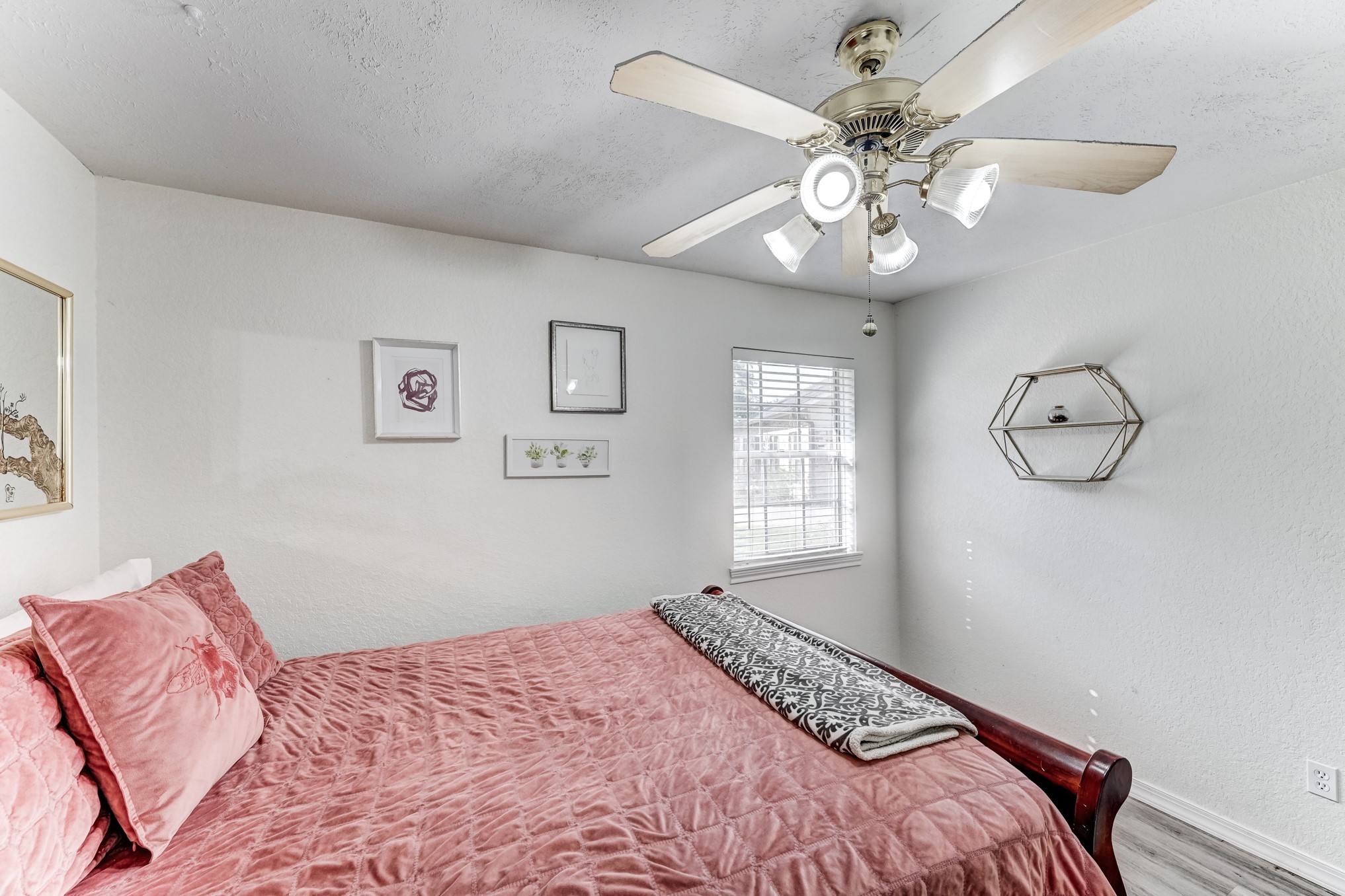 1130 Old Mill Lane, Houston, TX 77073