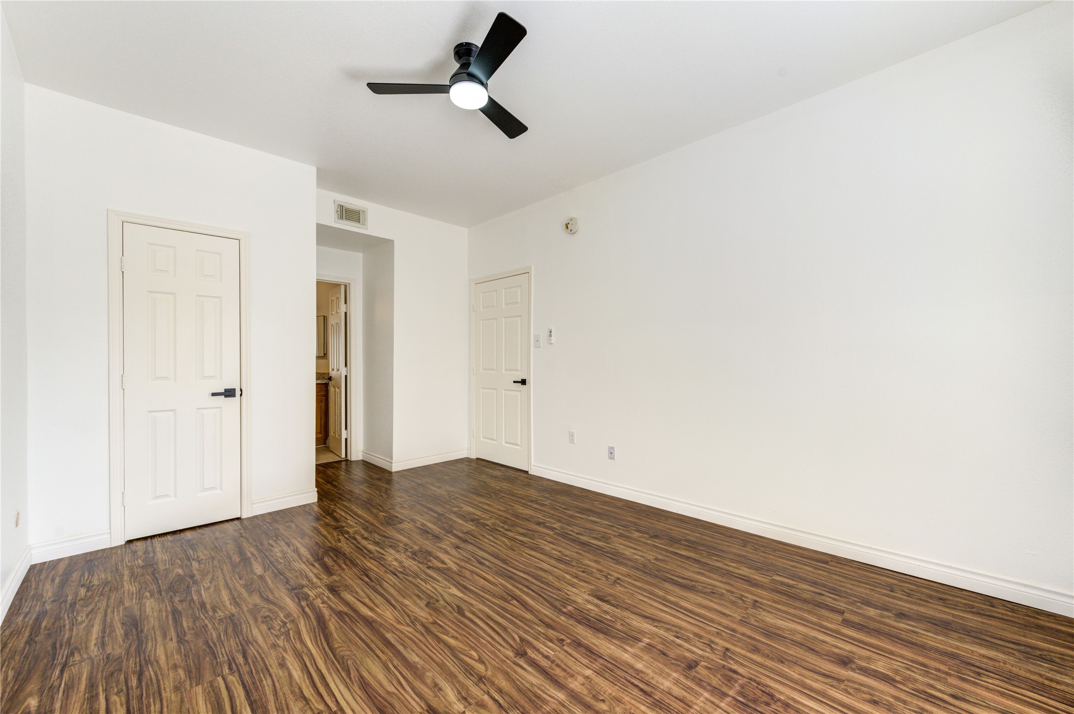 830 Threadneedle Street, #224, Houston, TX 77079
