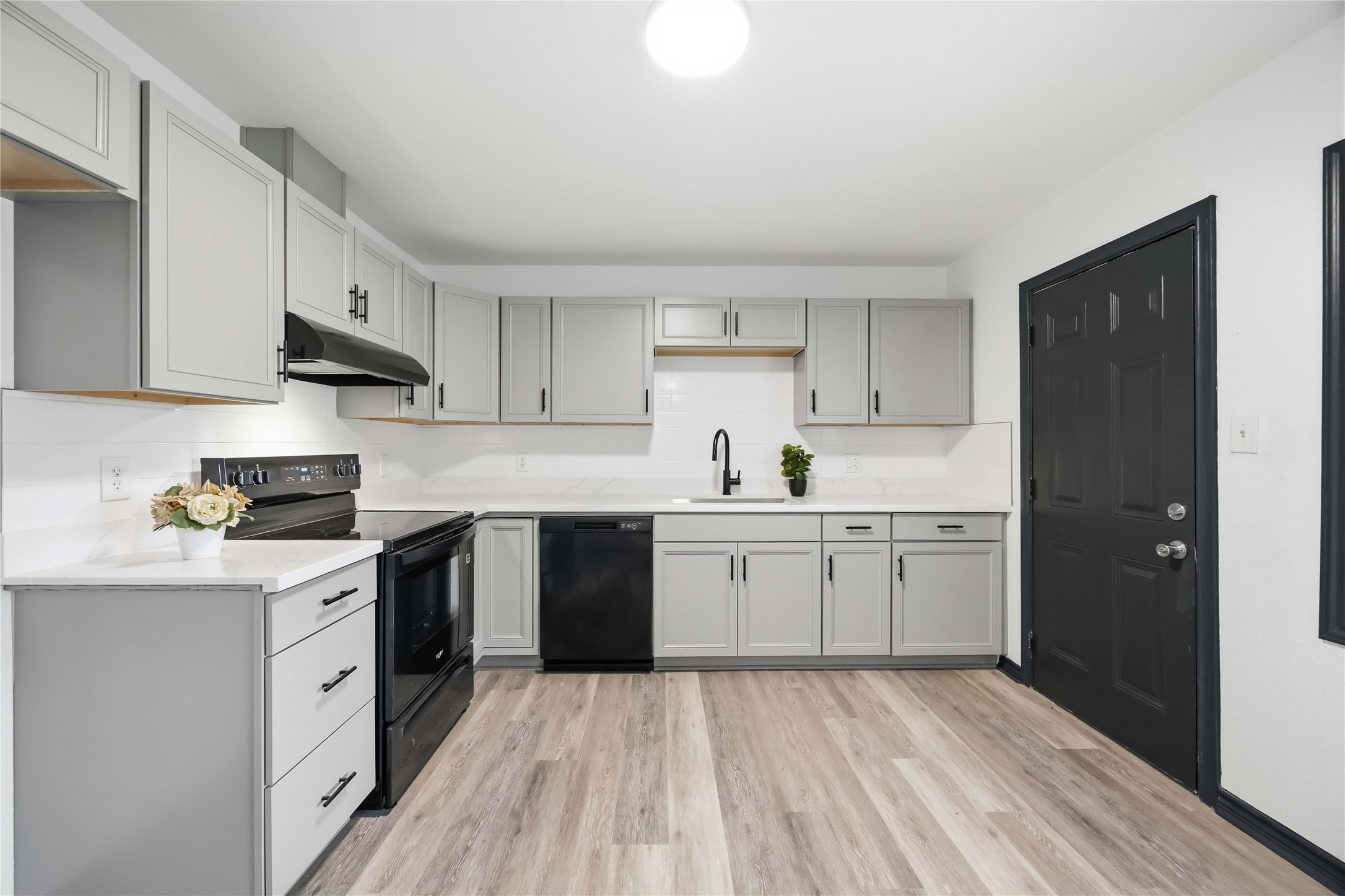 Beautiful and timeless backsplash.