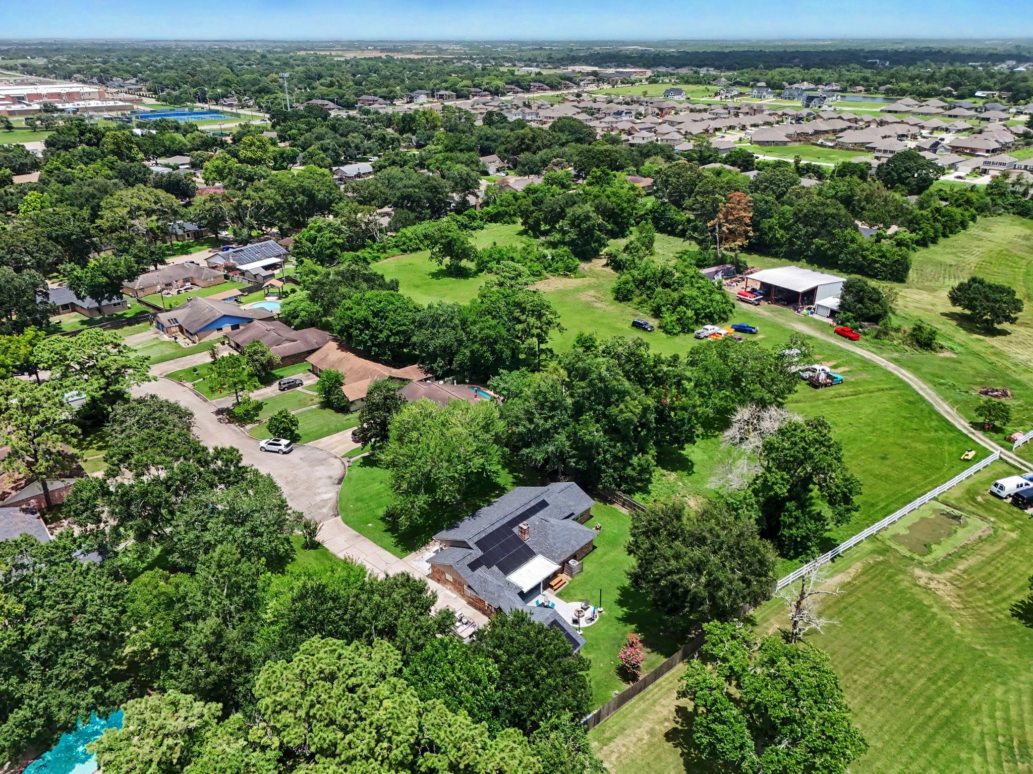 4318 Meadow Glenn Drive, Dickinson, TX 77539