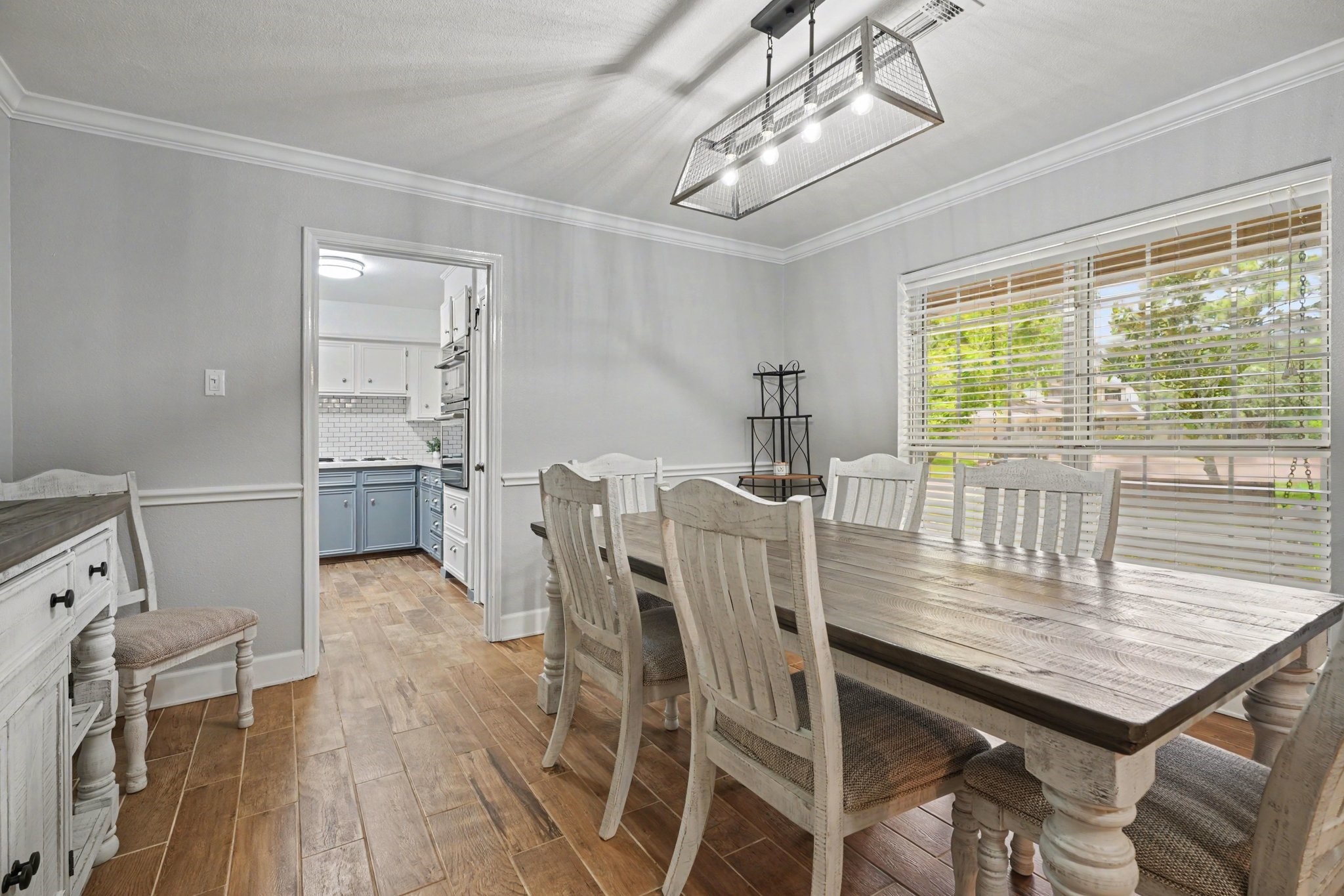 4318 Meadow Glenn Drive, Dickinson, TX 77539 4318 Meadow Glenn Drive, Dickinson, TX 77539