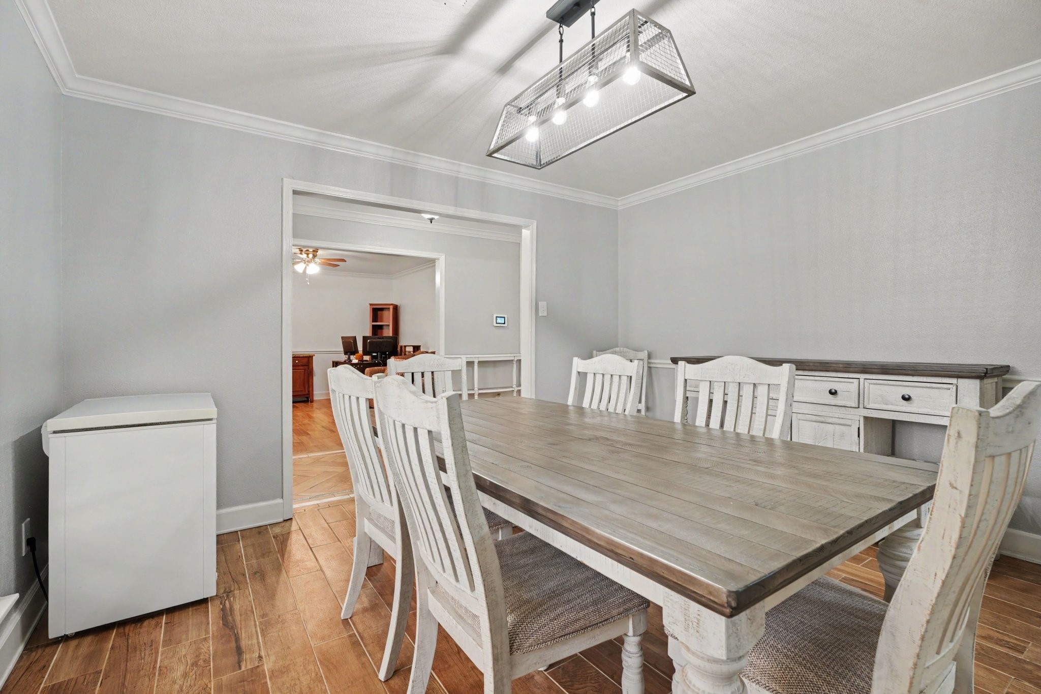 4318 Meadow Glenn Drive, Dickinson, TX 77539 4318 Meadow Glenn Drive, Dickinson, TX 77539