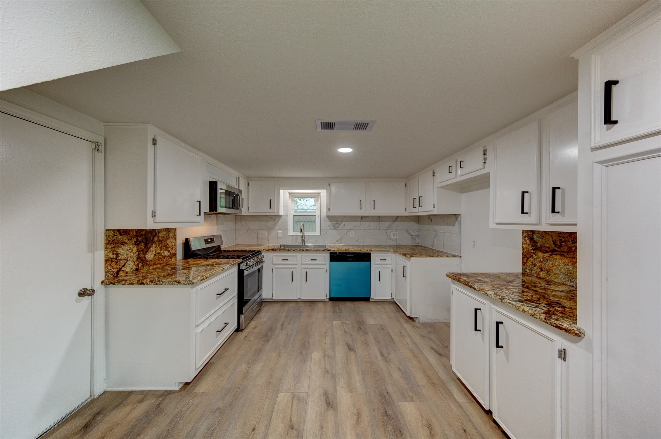 3115 Michael Street, Bacliff, TX 77518