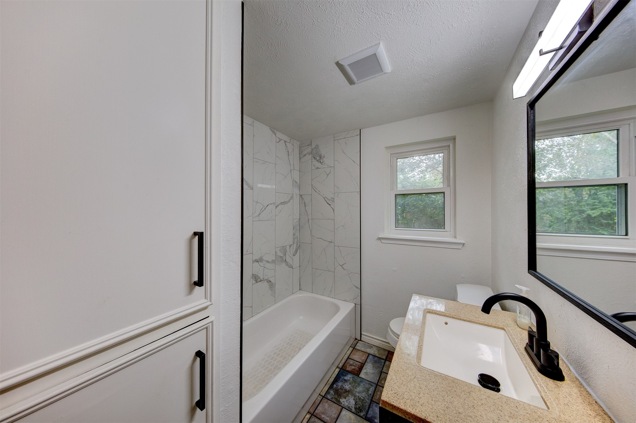 3115 Michael Street, Bacliff, TX 77518