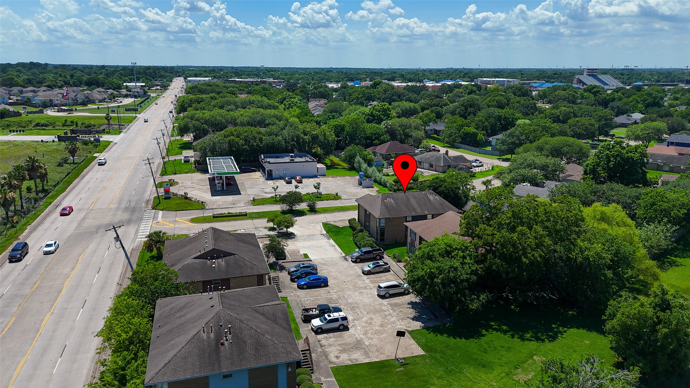 4017 Briar Hollow Drive, Dickinson, TX 77539