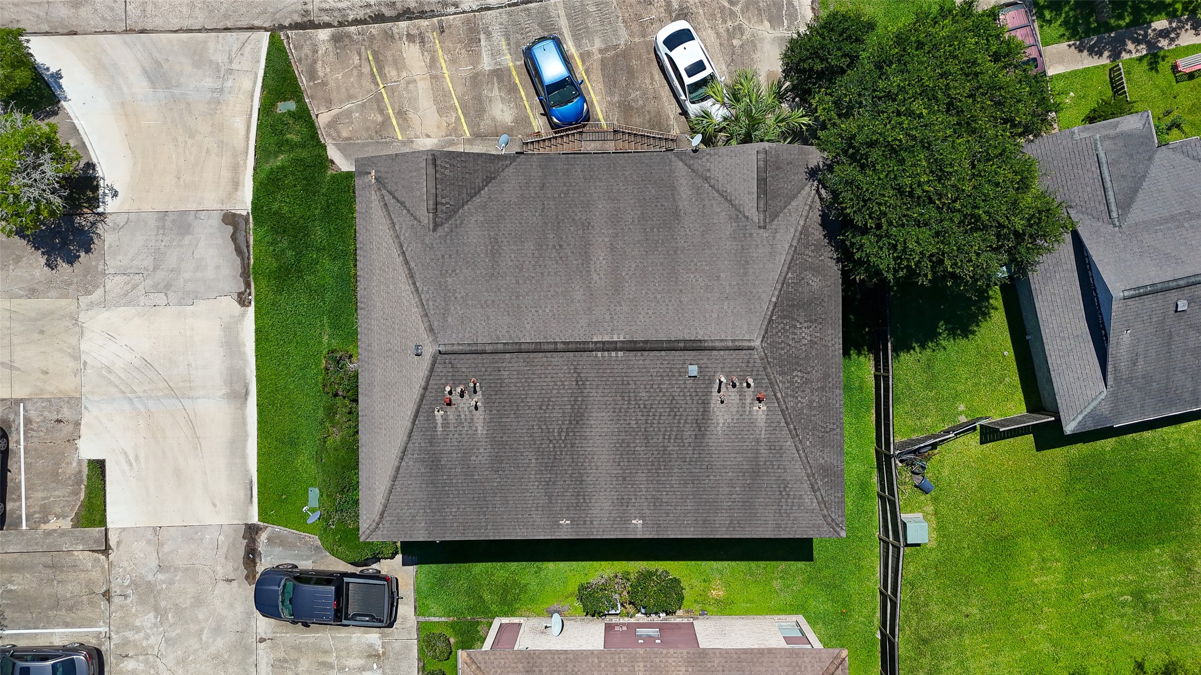 4017 Briar Hollow Drive, Dickinson, TX 77539