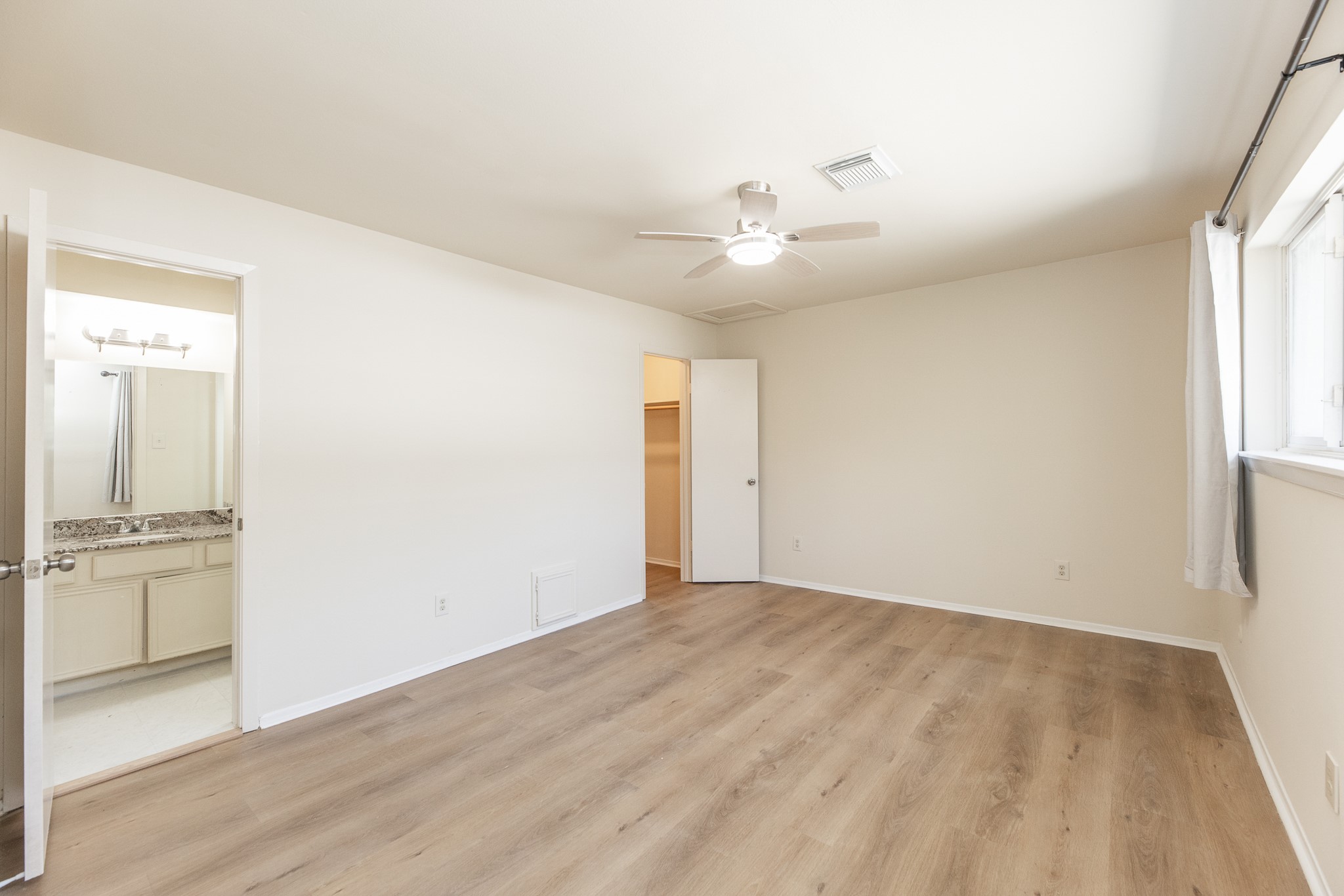 10810 Sugar Hill Drive, Houston, TX 77042