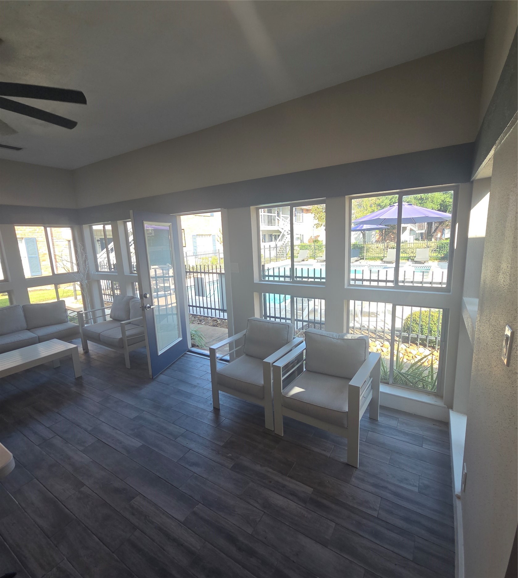 2350 Bering Drive, Houston, TX 77057