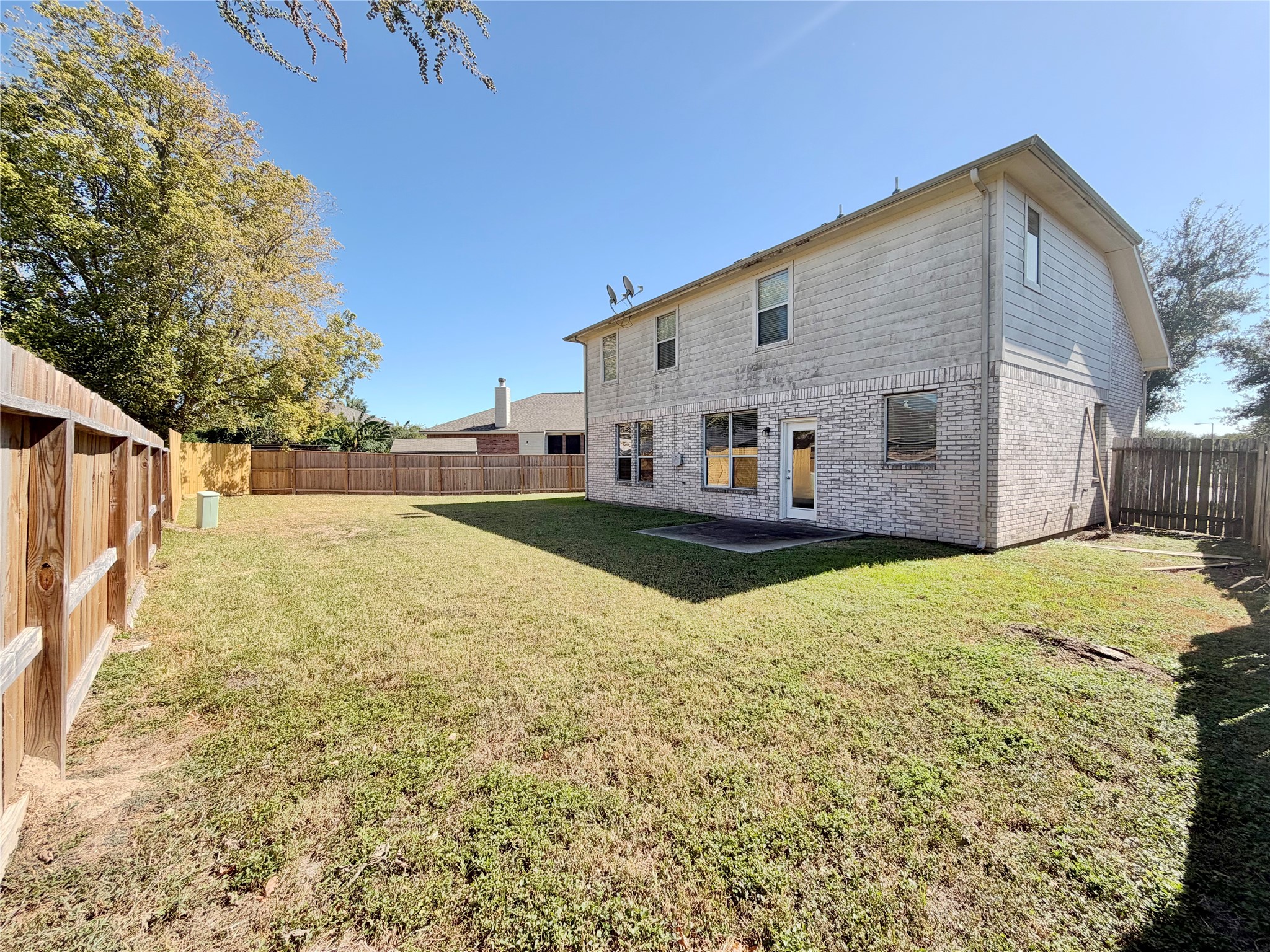 7818 Red Oak Lane, Texas City, TX 77591