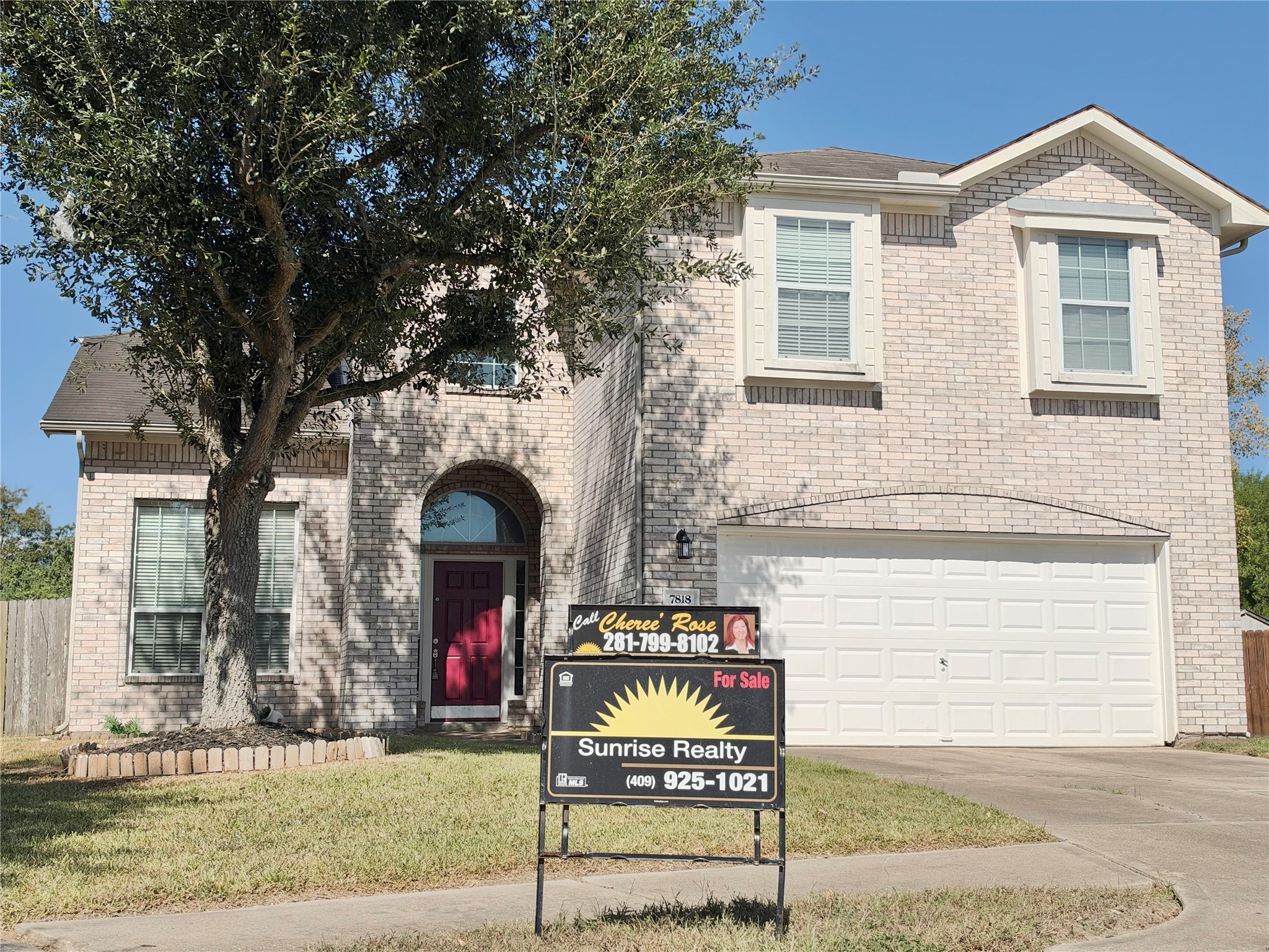Brand NEW Flooring, Hot Water Heater, Primary Shower, Toilets, Paint, Stove, Microwave and so much more! Brand NEW Flooring, Hot Water Heater, Primary Shower, Toilets, Paint, Stove, Microwave and so much more!