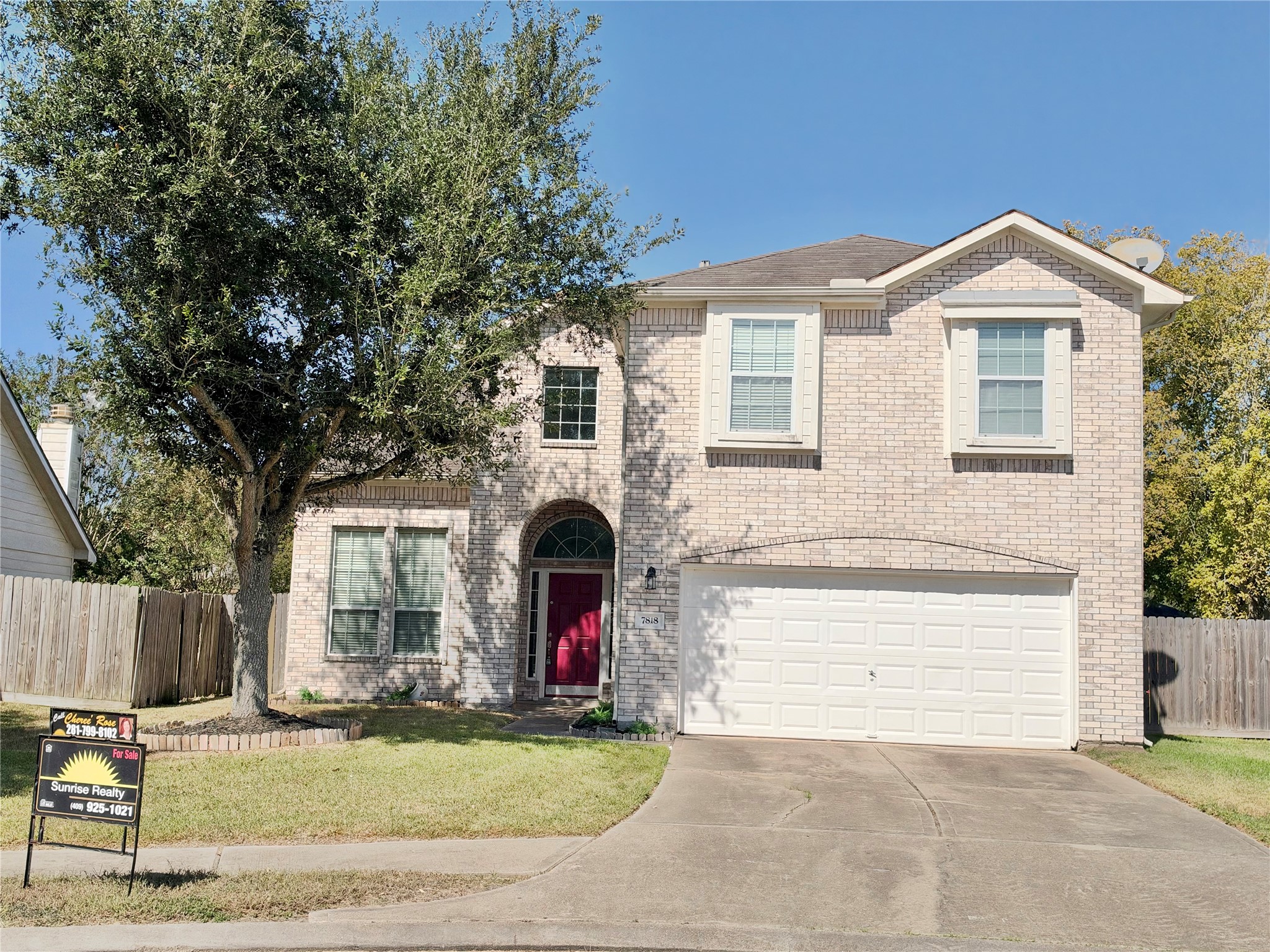 7818 Red Oak Lane, Texas City, TX 77591