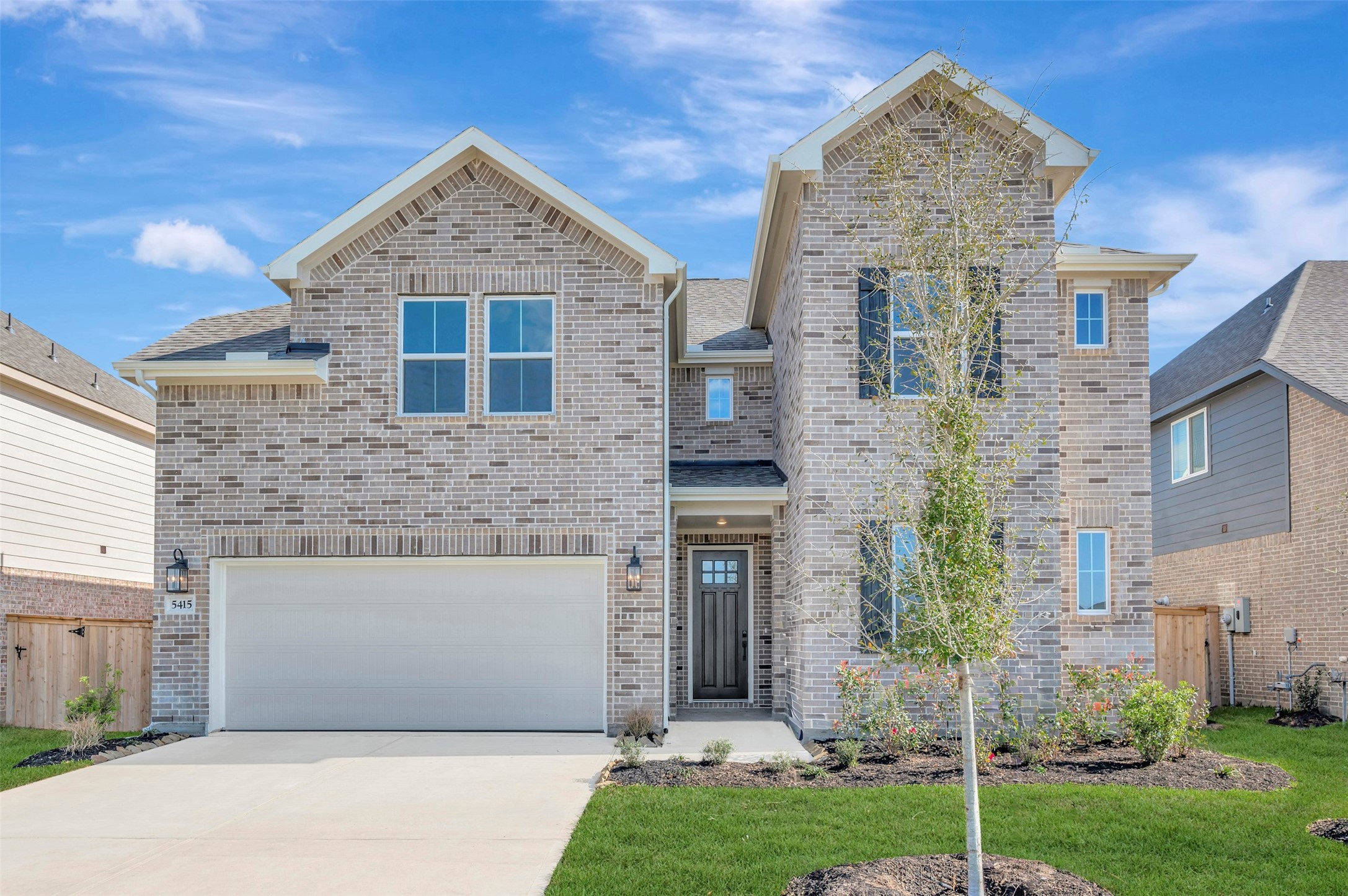 *Photo is for illustrative purposes only and may not depict the actual home. Features, materials, colors, and specifications may vary.*