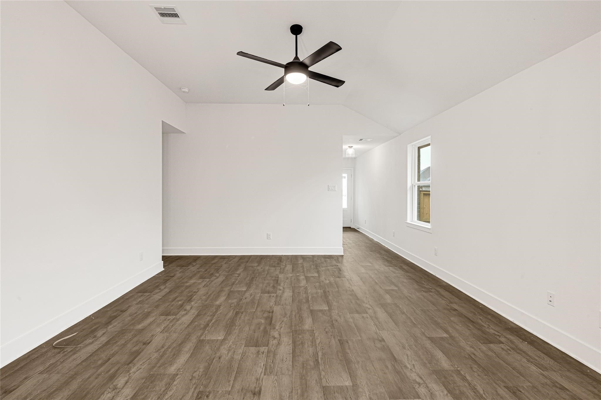 4410 W Bayou Maison Circle, Dickinson, TX 77539