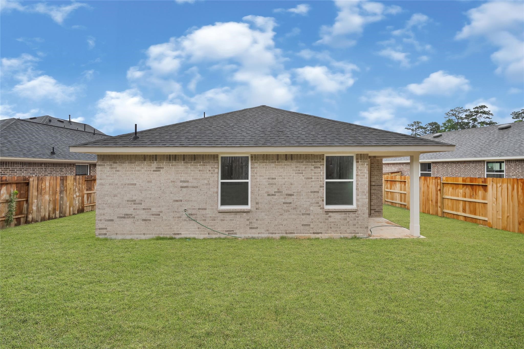 4410 W Bayou Maison Circle, Dickinson, TX 77539