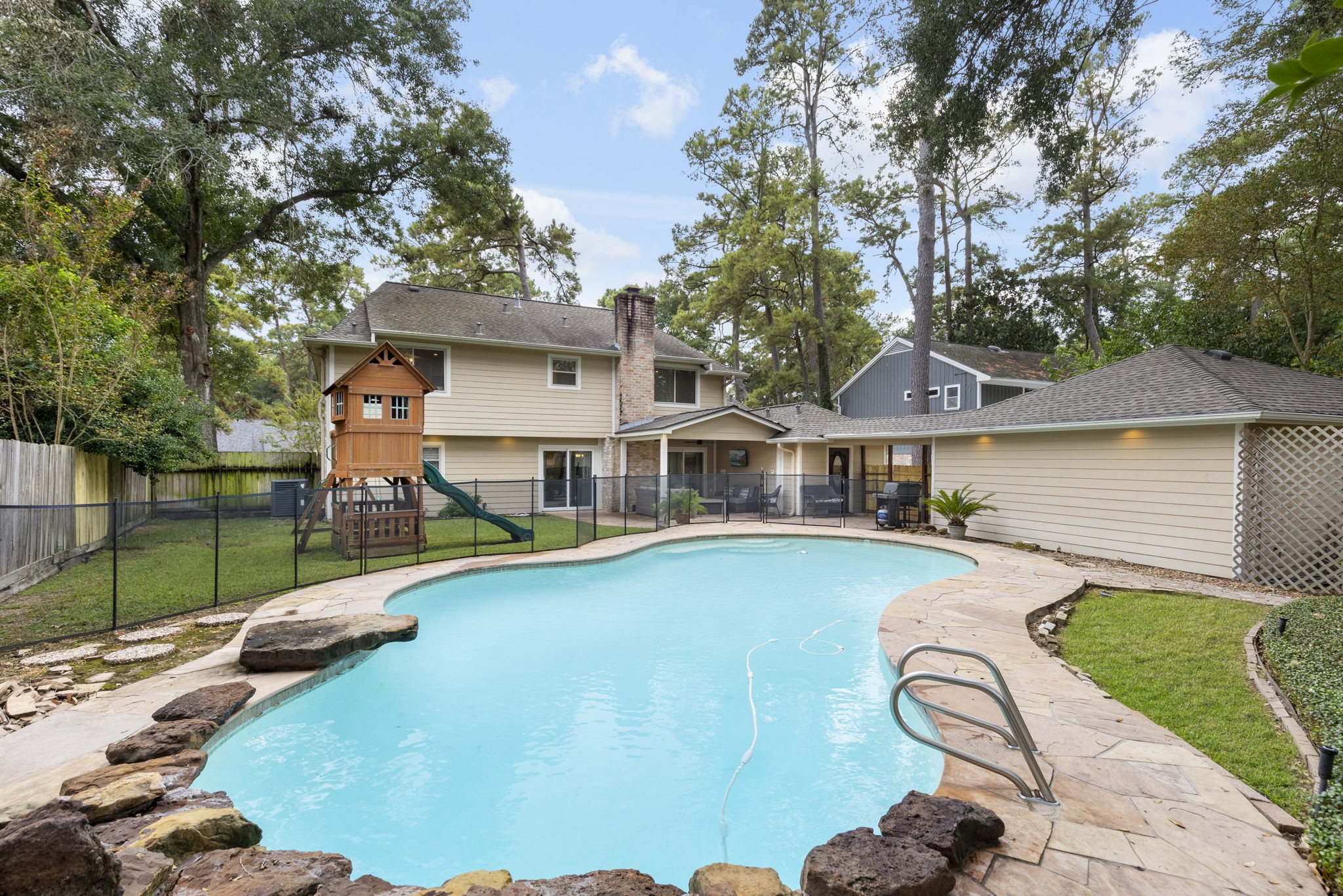 5210 Westminister Court, Houston, TX 77069