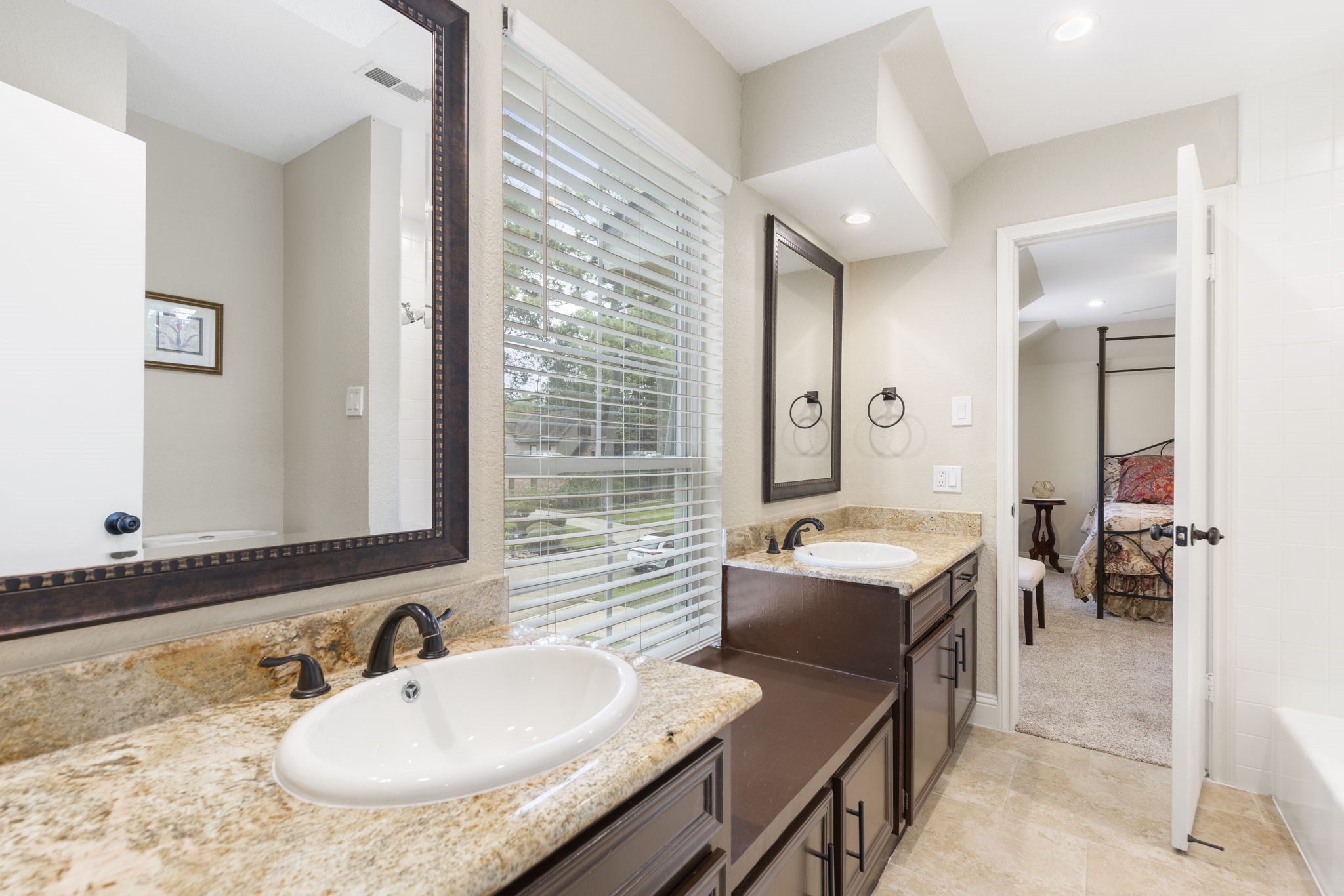 5210 Westminister Court, Houston, TX 77069
