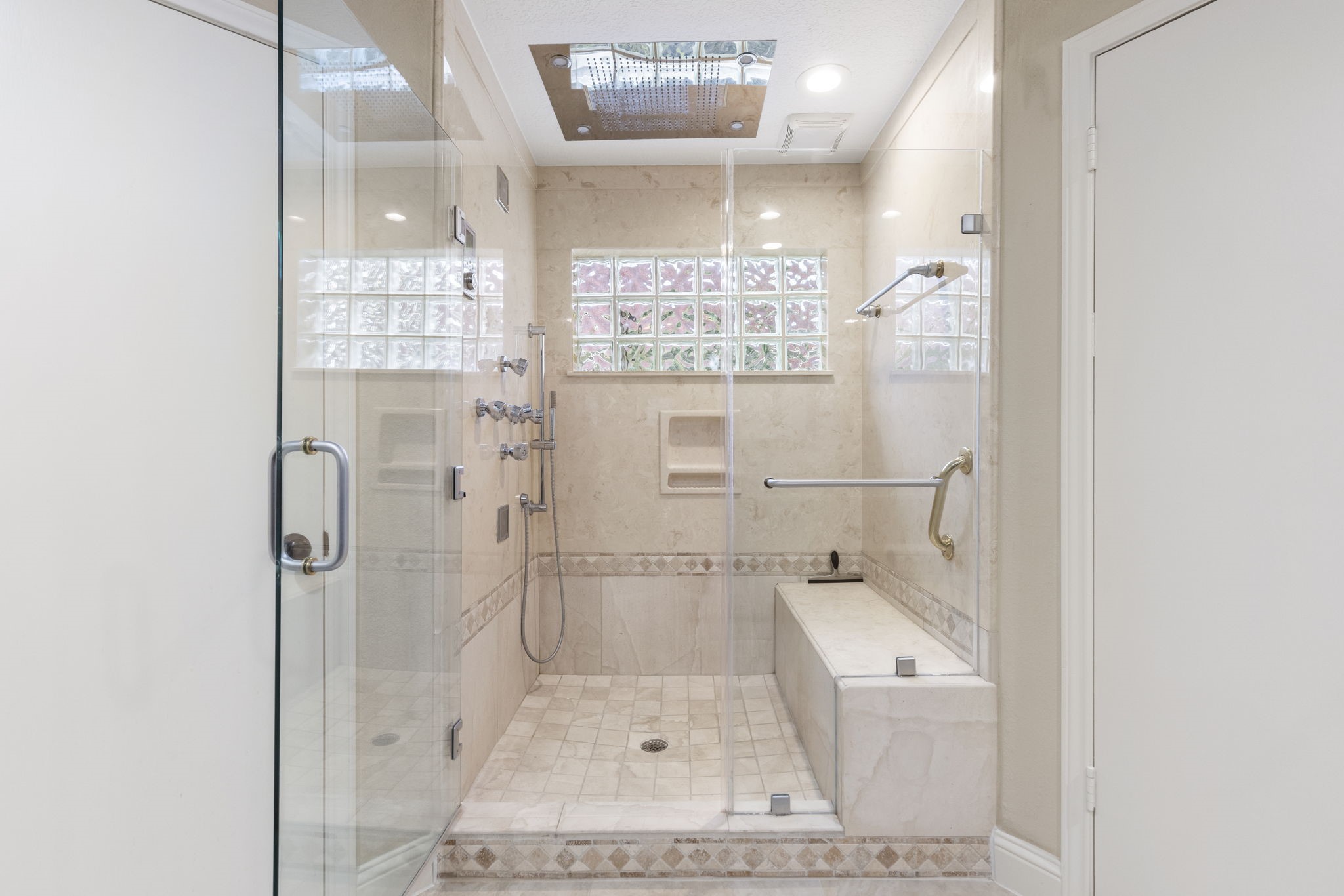 5210 Westminister Court, Houston, TX 77069