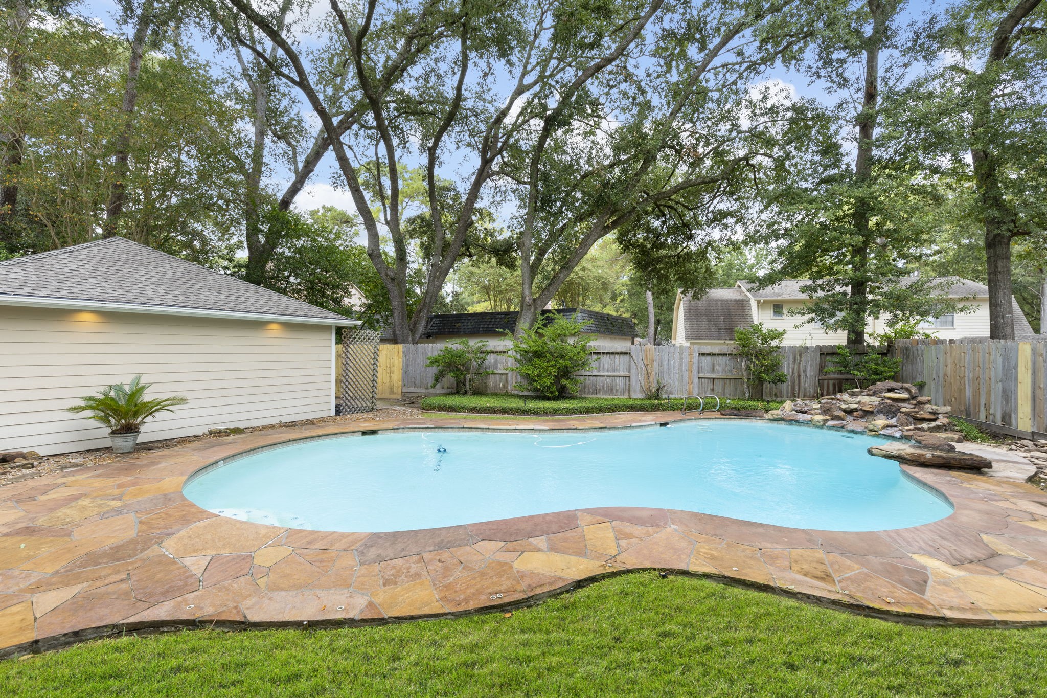 5210 Westminister Court, Houston, TX 77069