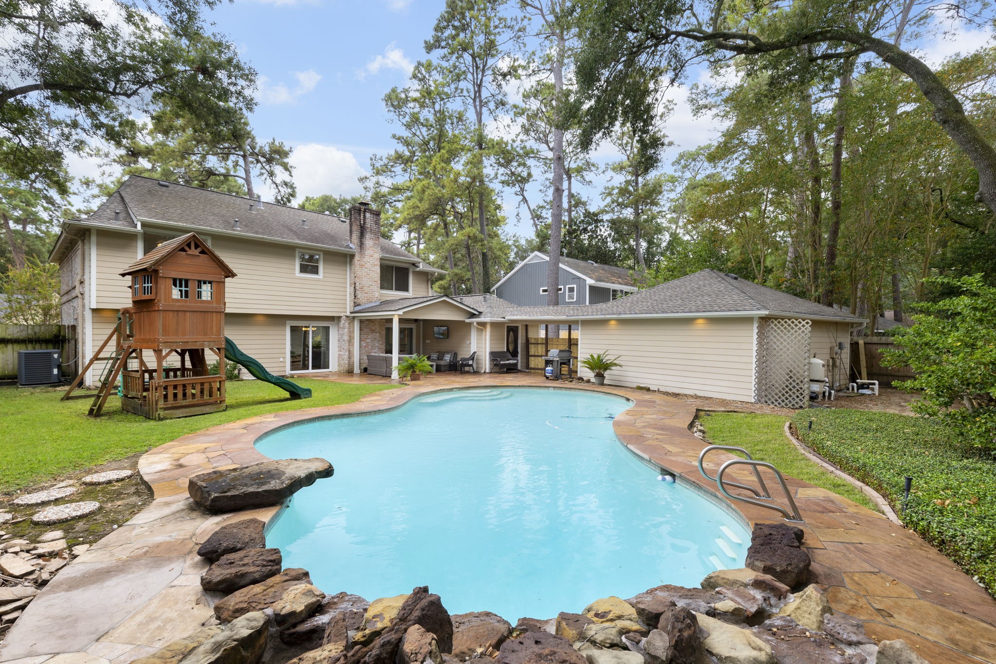 5210 Westminister Court, Houston, TX 77069