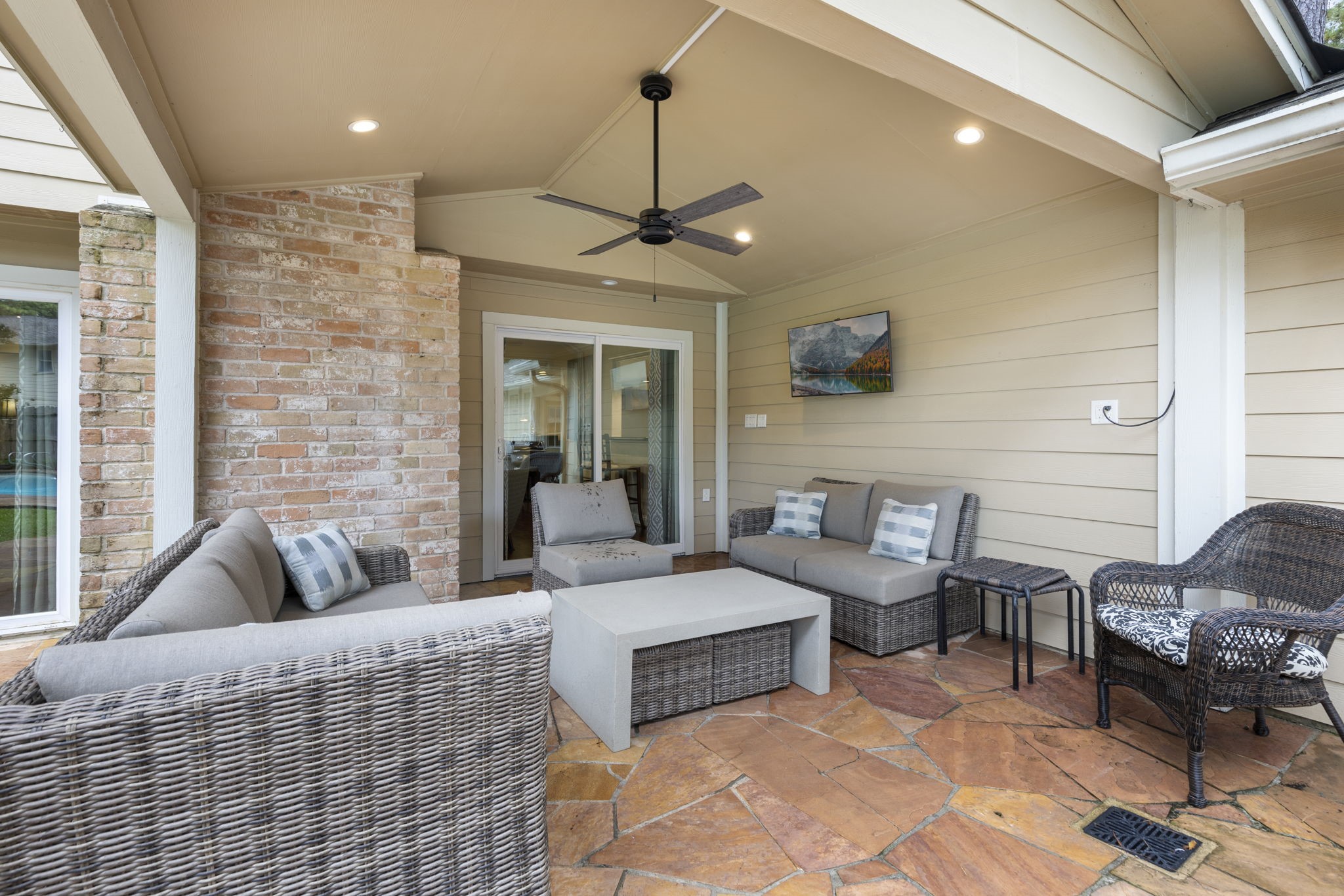 5210 Westminister Court, Houston, TX 77069