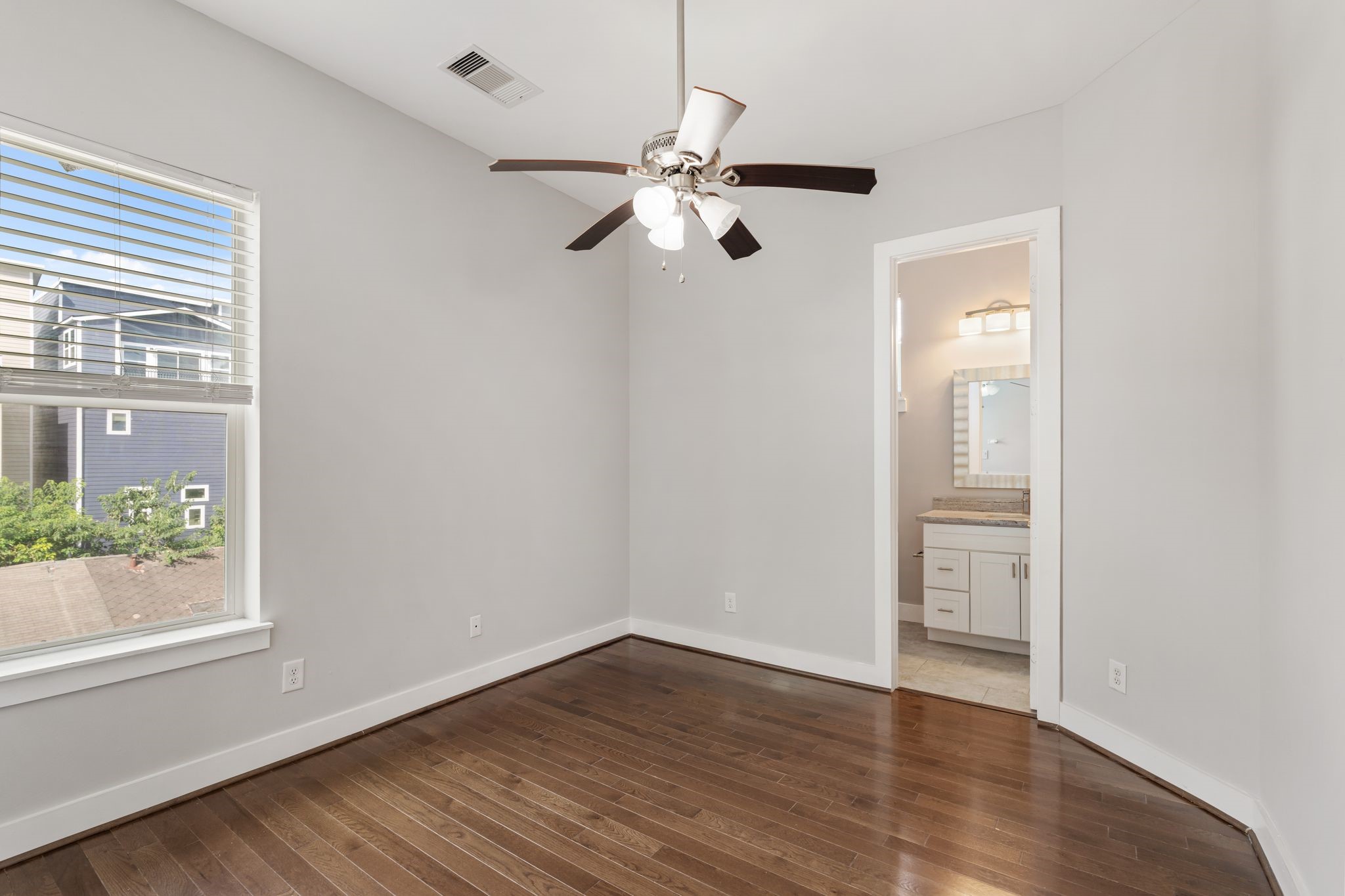 Third floor secondary bedroom