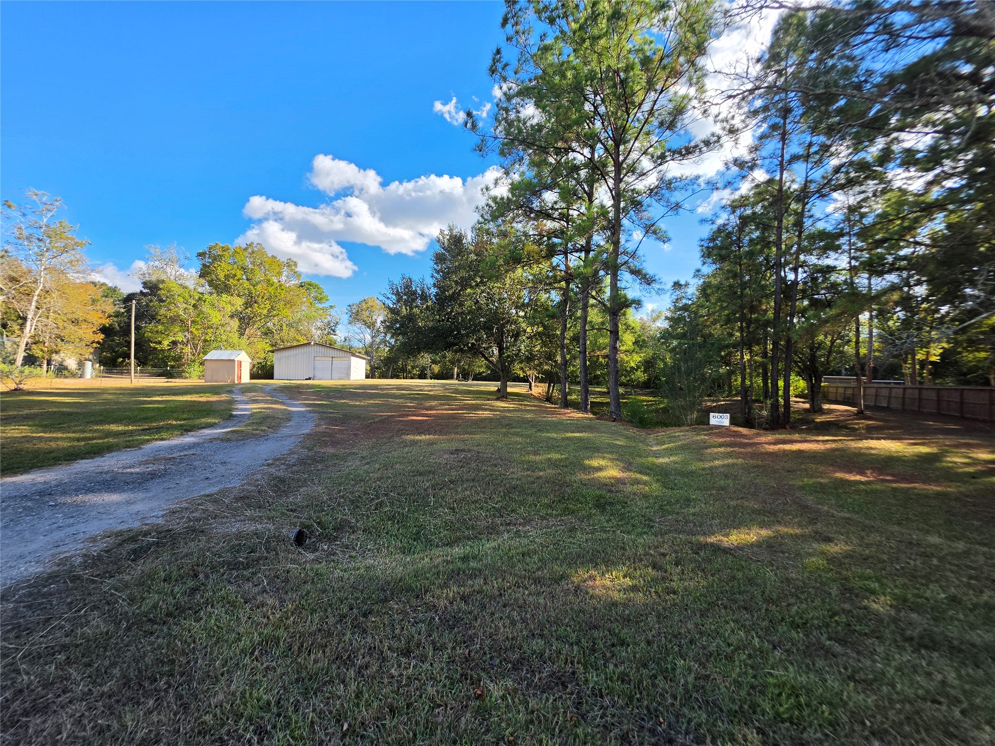 6003 Pine Tree Trail, Alvin, TX 77511 6003 Pine Tree Trail, Alvin, TX 77511