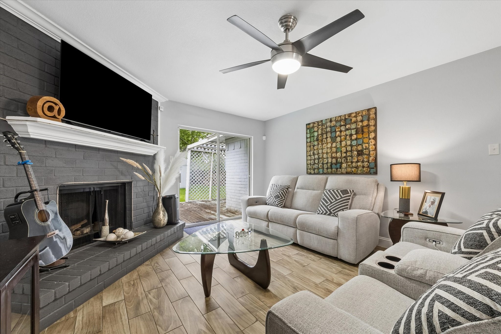 2907 Arkansas Avenue, Dickinson, TX 77539