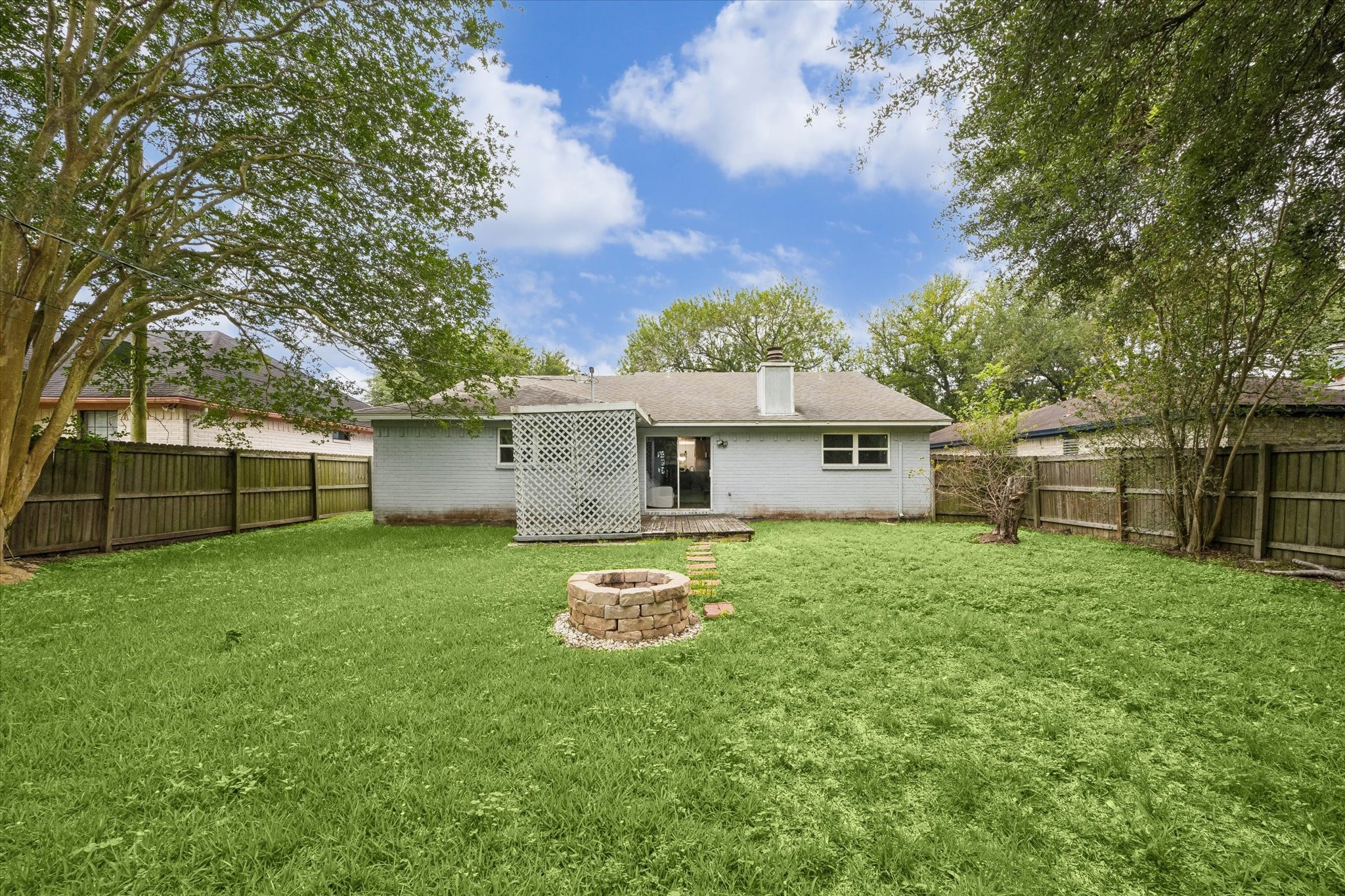 2907 Arkansas Avenue, Dickinson, TX 77539
