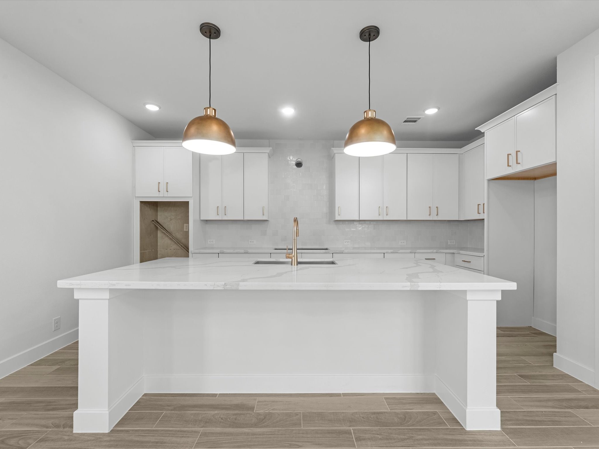 111 Candlelight Ridge Court, Richmond, TX 77406