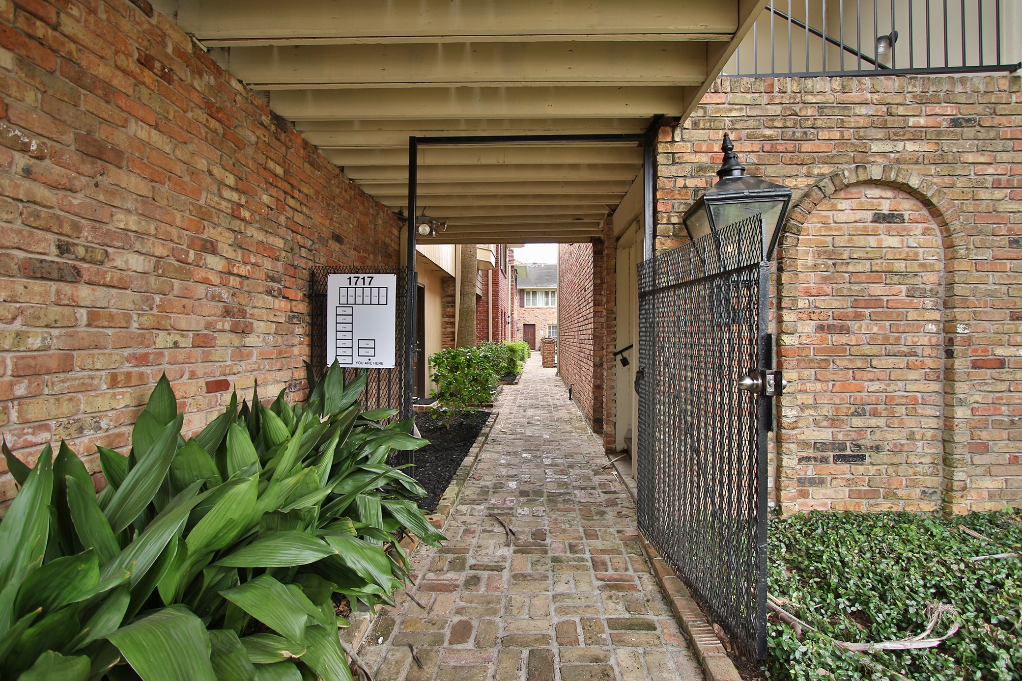 1739 Commonwealth Street, Houston, TX 77006