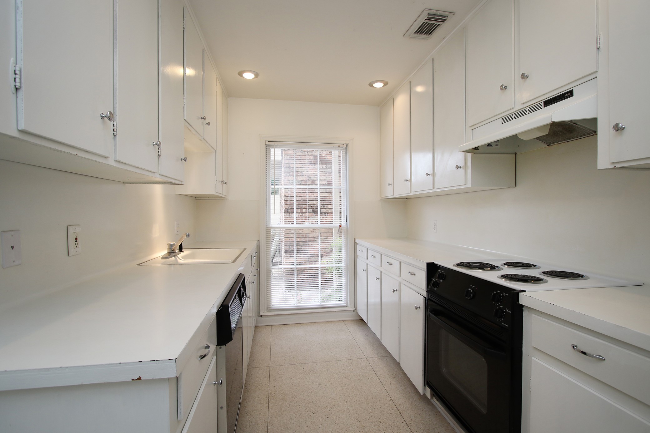 1739 Commonwealth Street, Houston, TX 77006