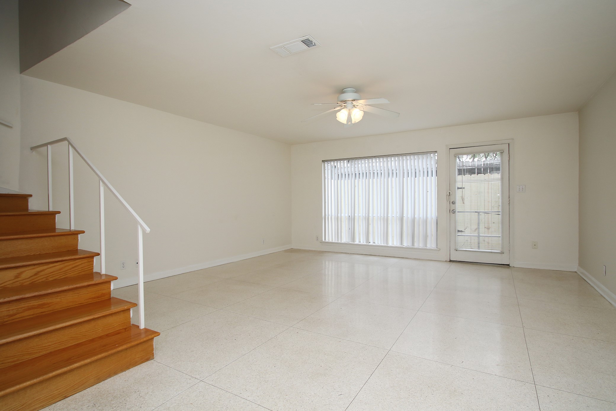 1739 Commonwealth Street, Houston, TX 77006